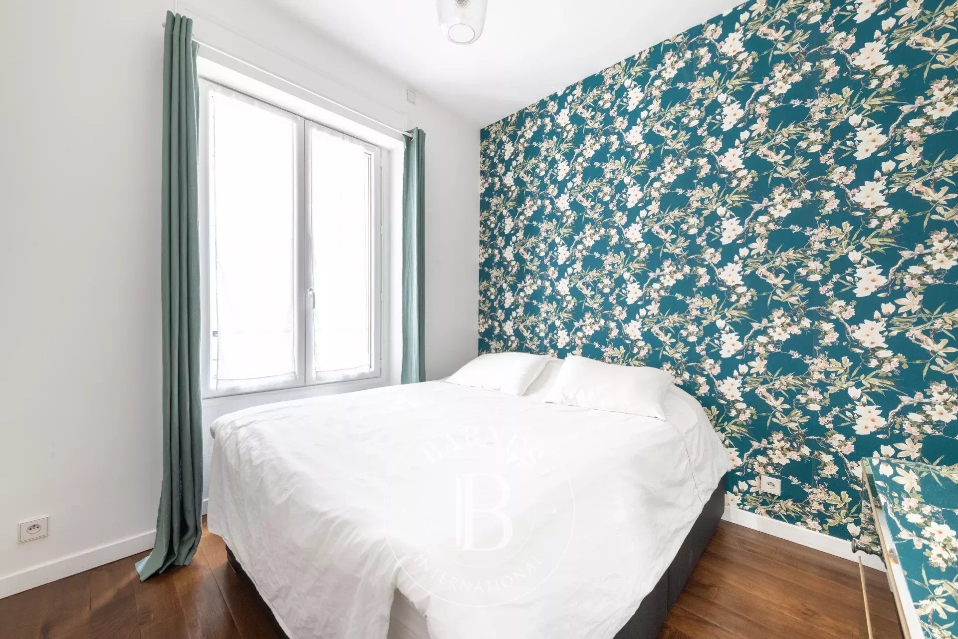 Daire Paris 3ème - picture 9