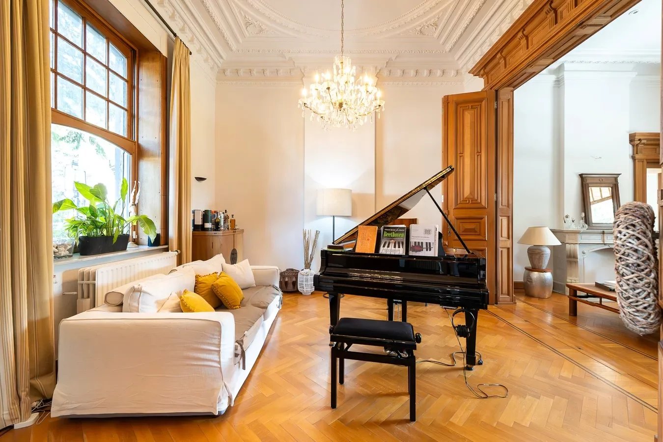 Tamines – Maison bourgeoise avec aile indépendante