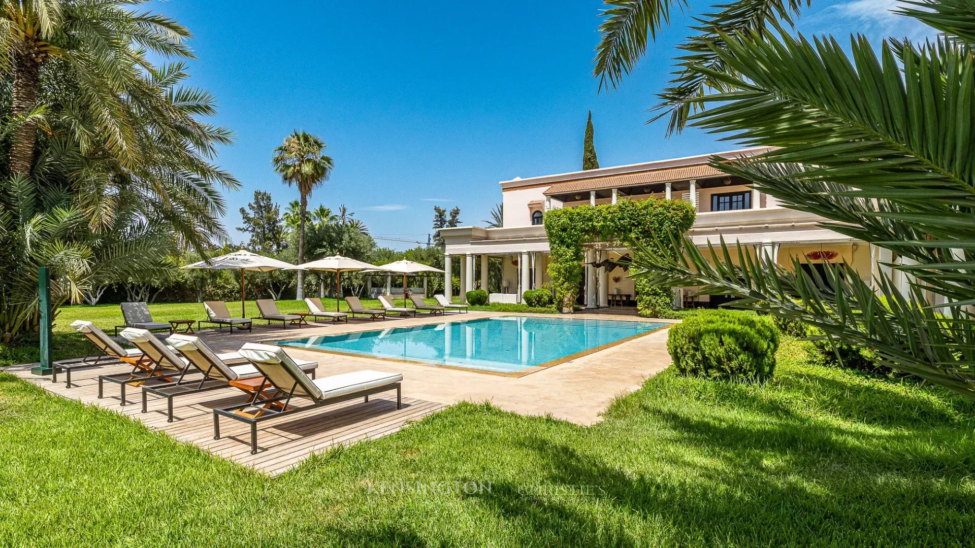 6 Bedroom Villa/Townhouse's Image 98
