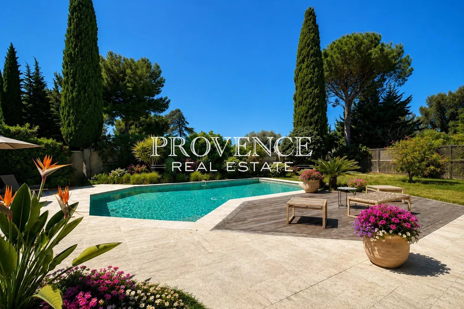 SINGLE-STOREY VILLA 200M²