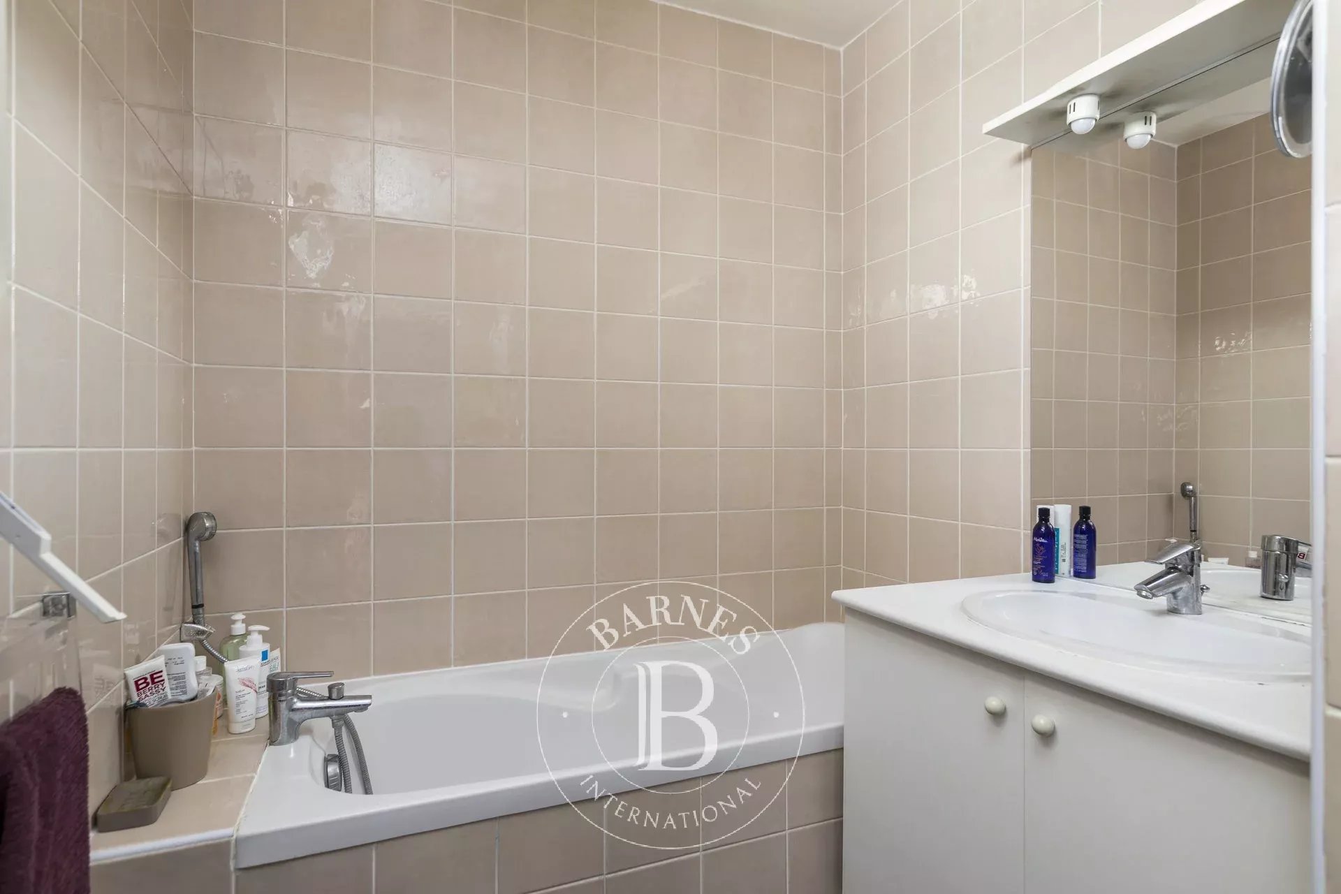 Daire Levallois-Perret - picture 10