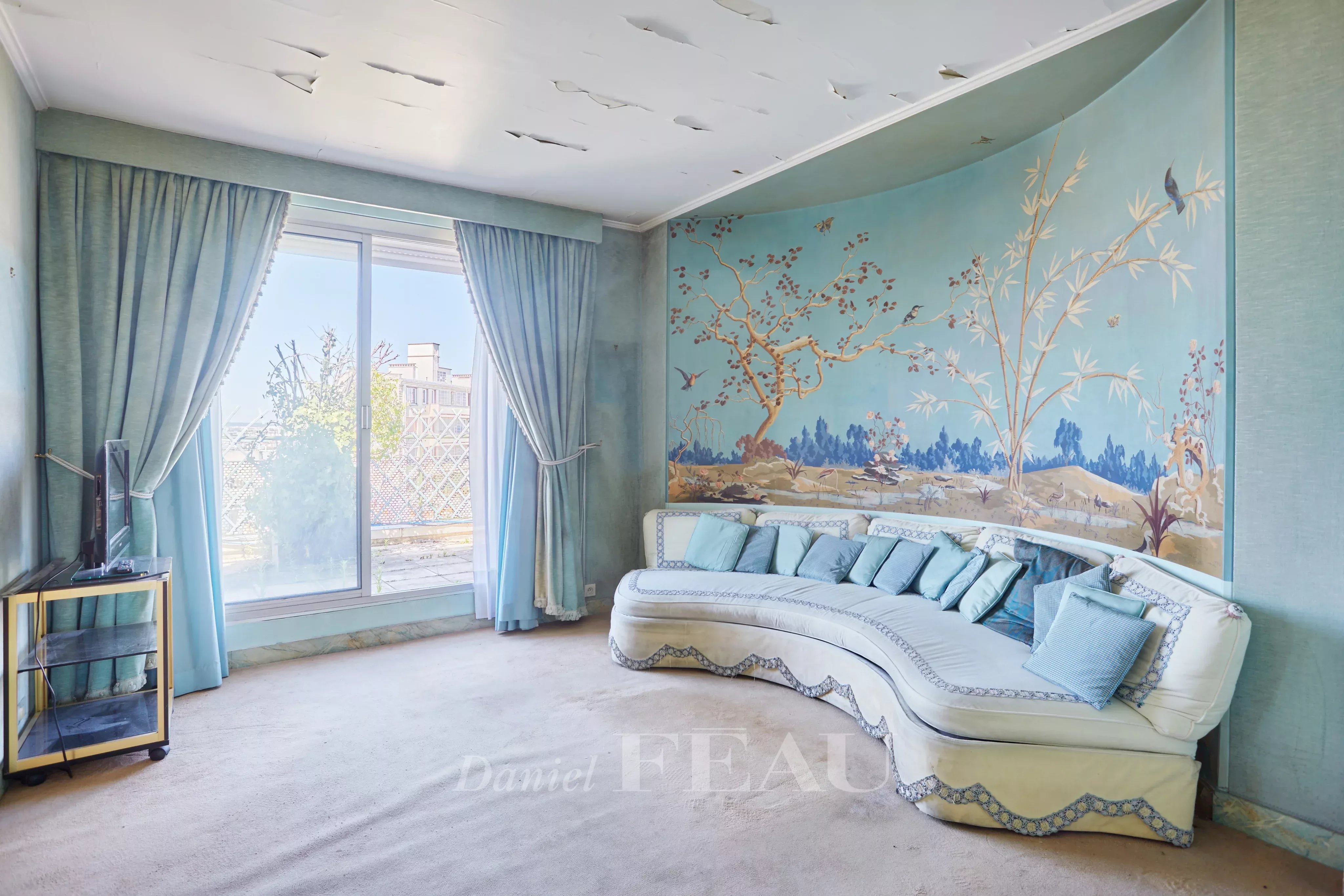 Sale Apartment Paris 16th