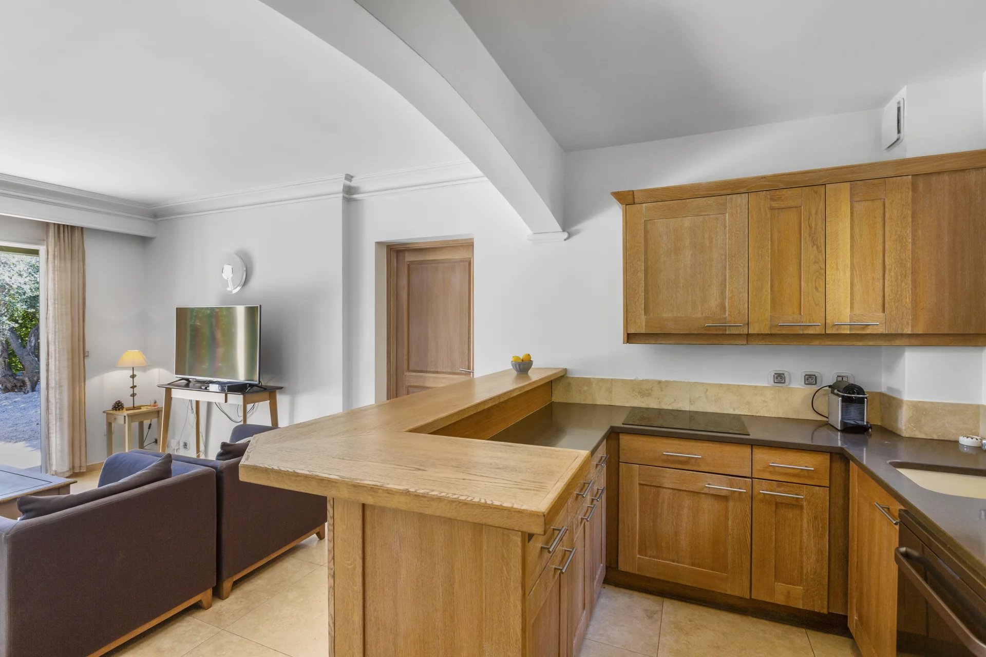 Recent villa in a secure domain - Sainte Maxime