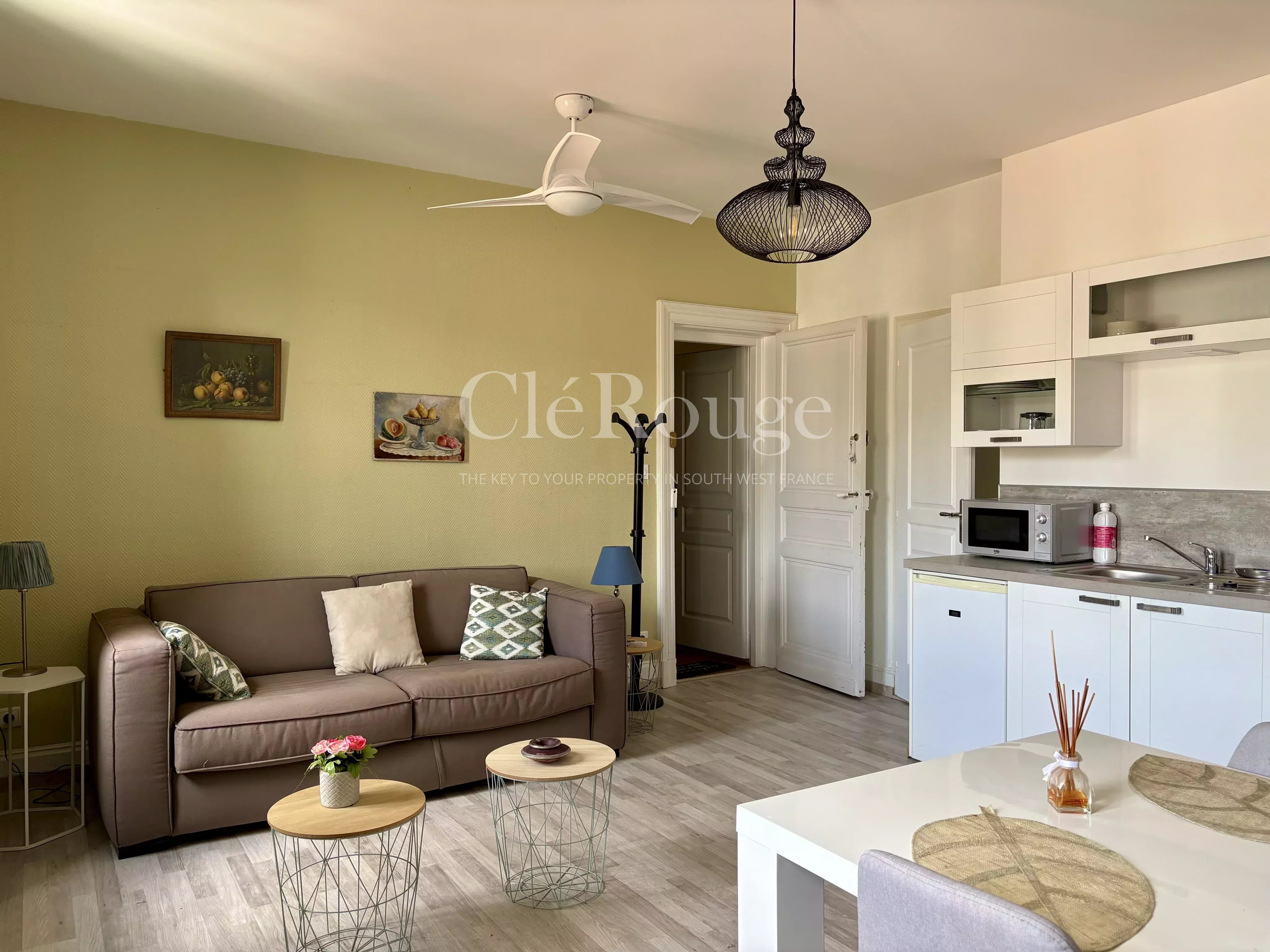 Au coeur d'Agen  Élégante demeure en pierre avec gîte, piscine et la liberté de créer, d'y vivre ou de louer.