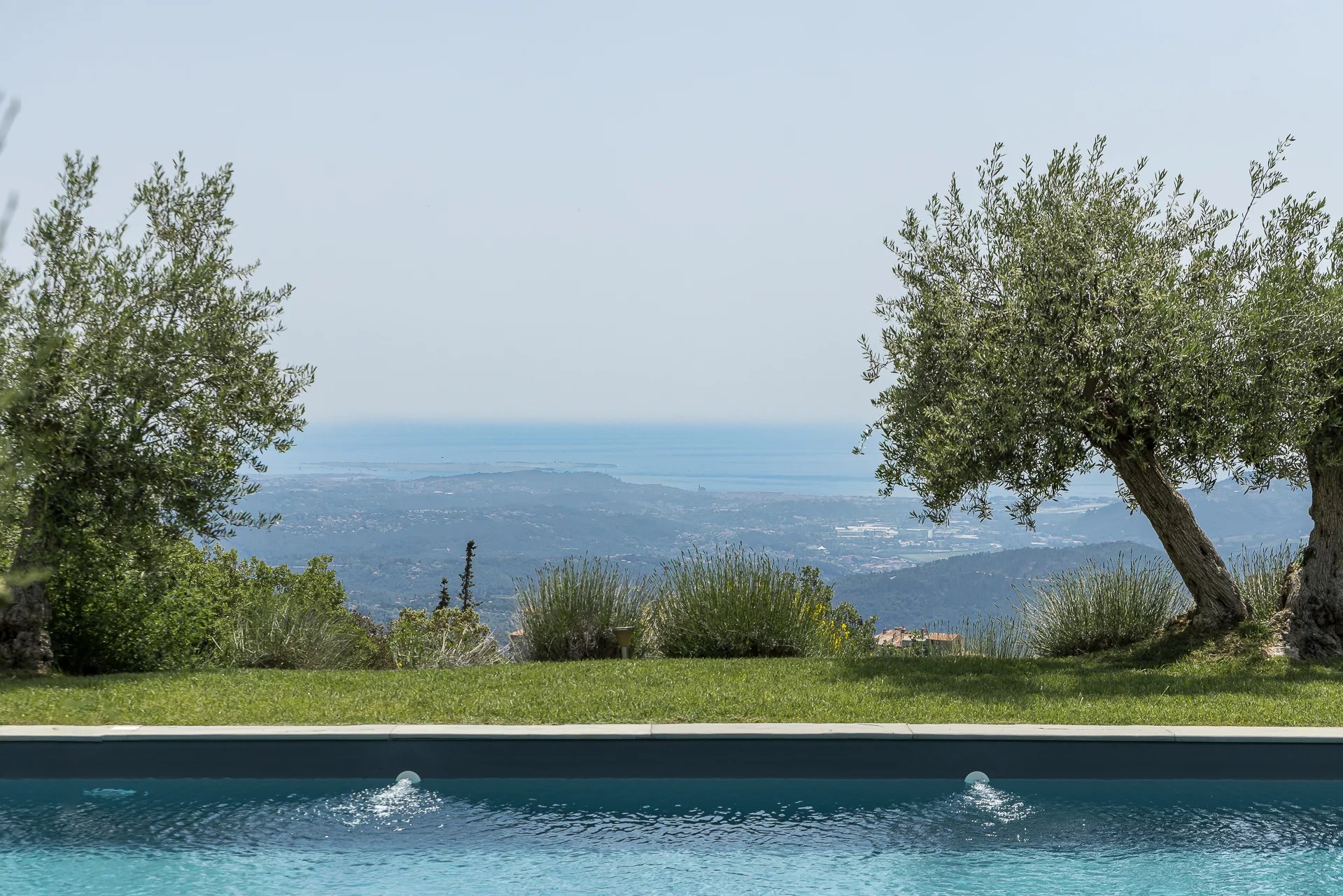 Sale Property Cabris