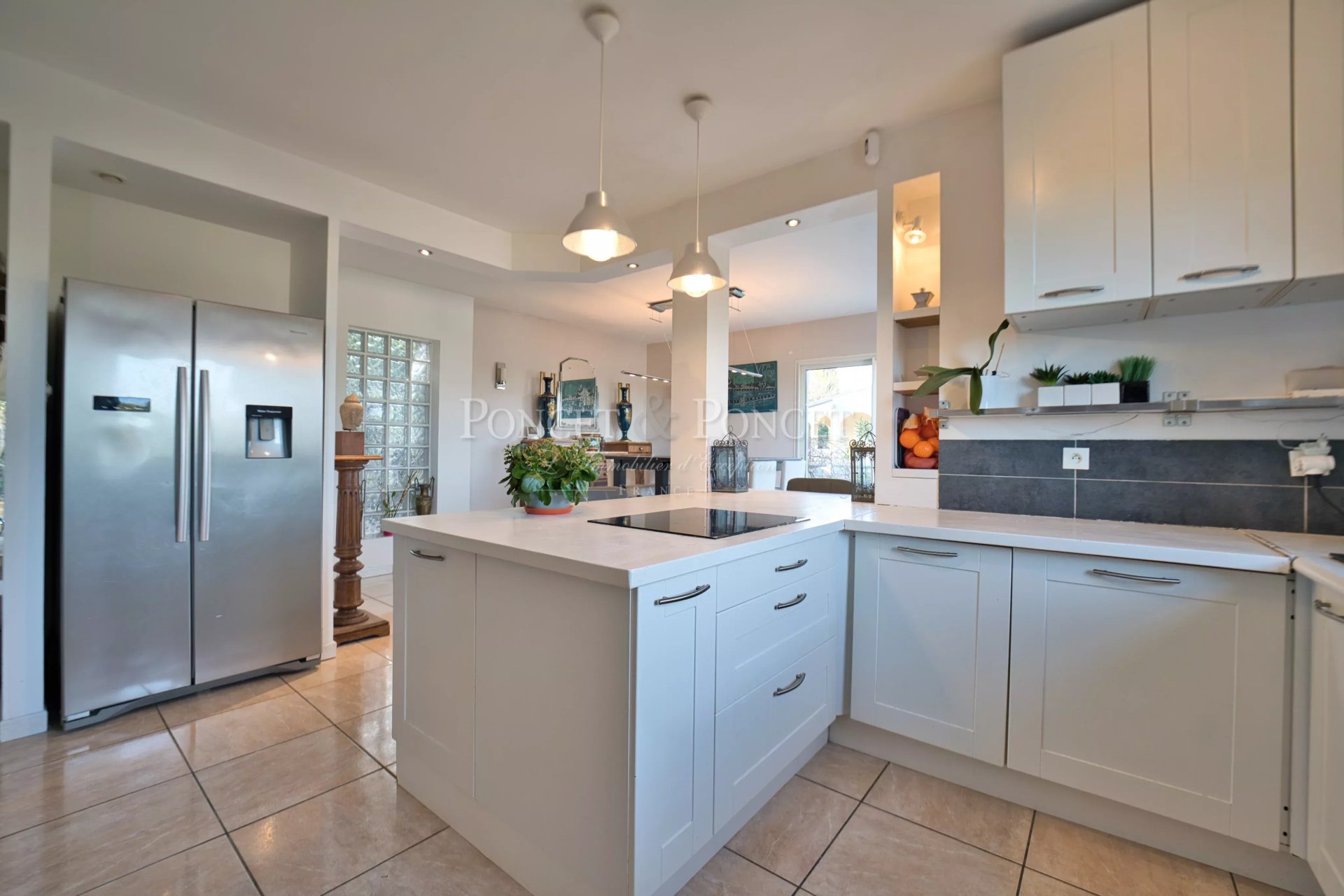 5 Bedroom Villa/Townhouse's Image 5