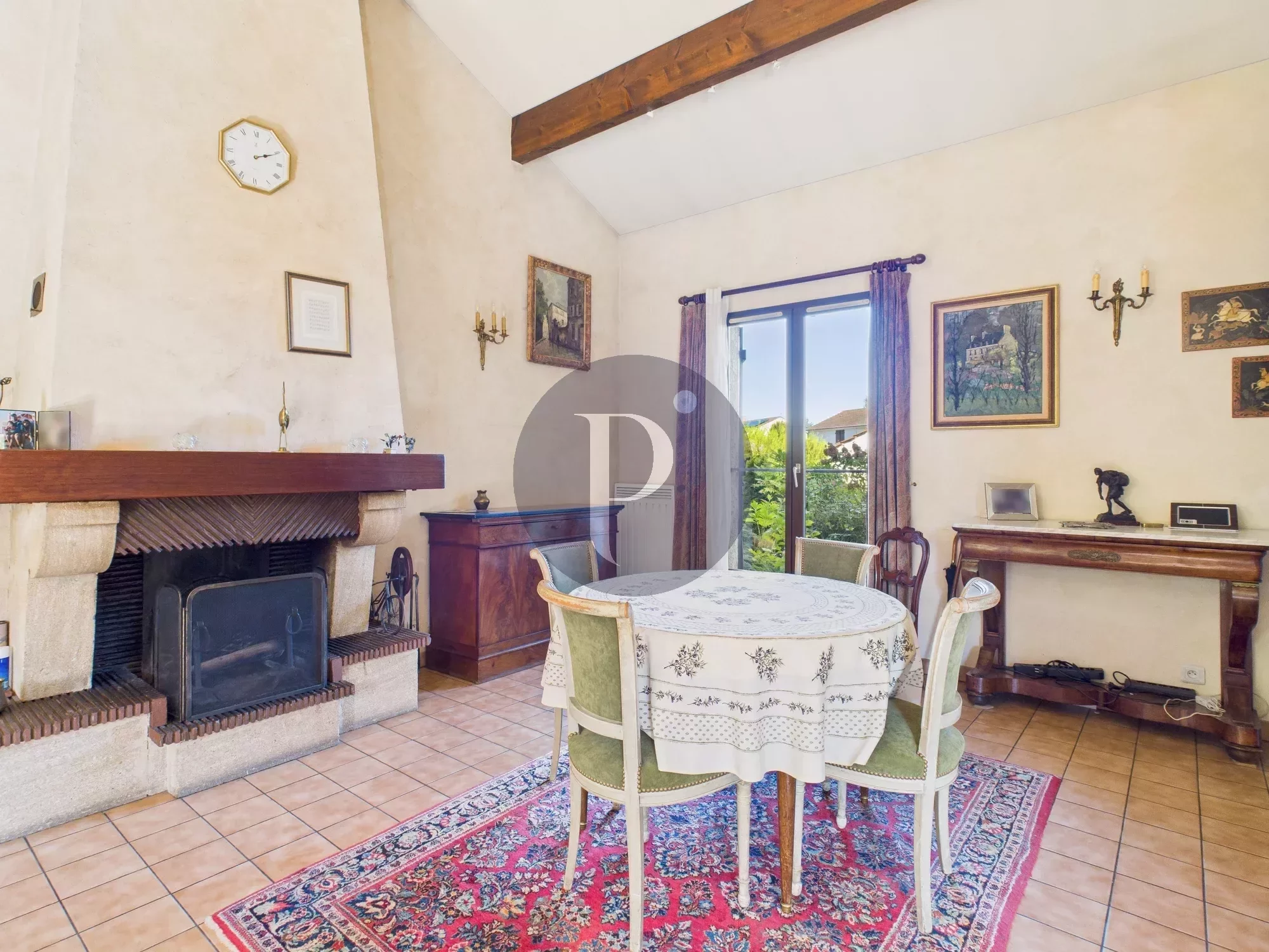 vente-maison-7-pieces-verrieres-le-buisson-86235663