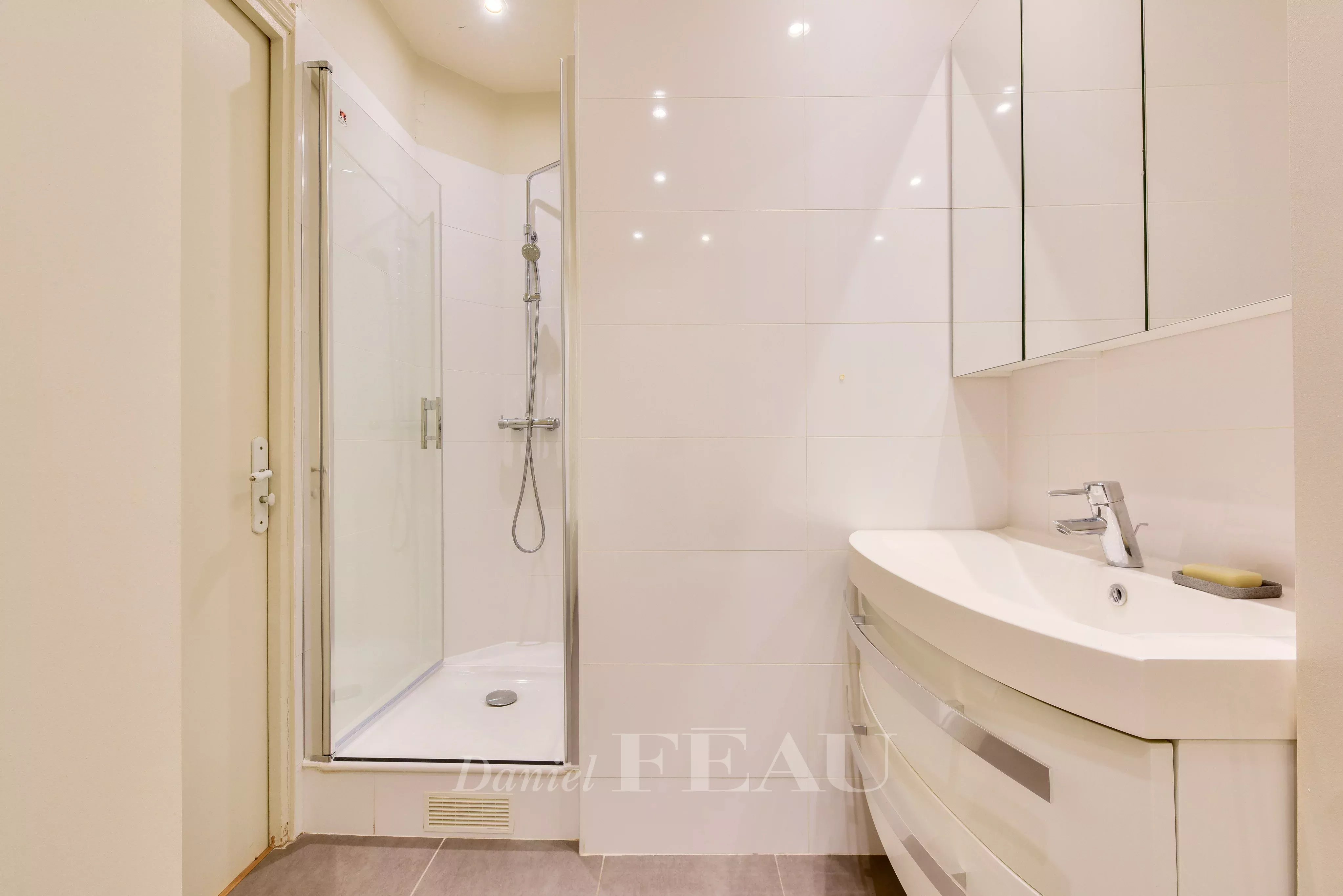 Rental Apartment Paris 17th