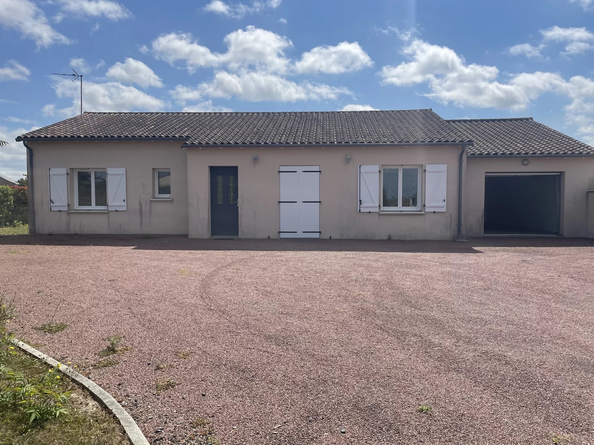 Location Pavillon Sammarçolles