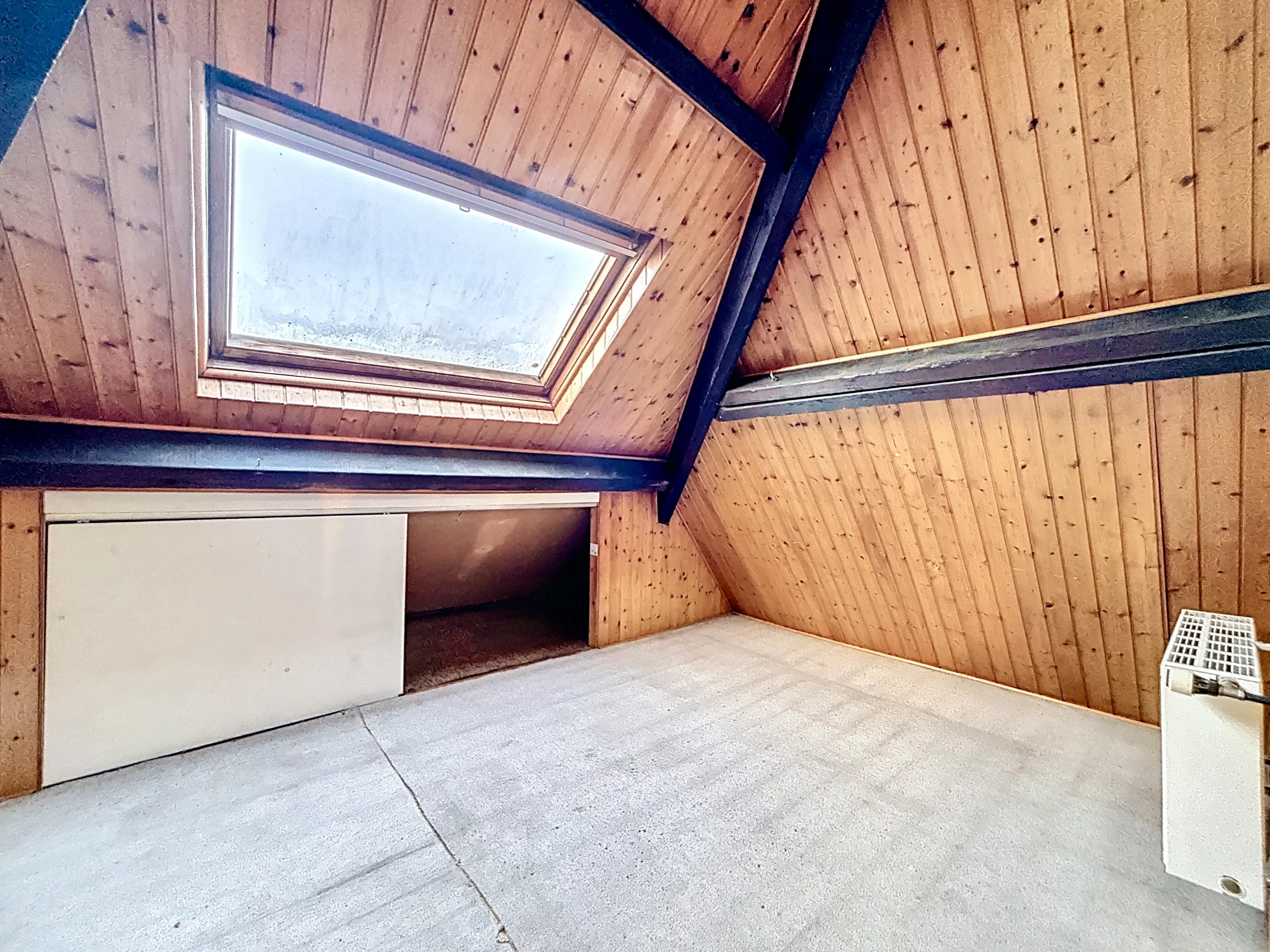 Uccle - Charming house to renovate with garden