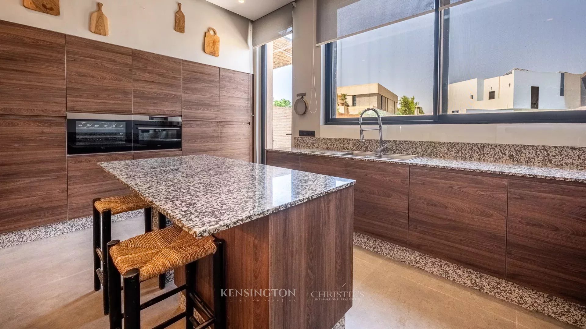 6 Bedroom Villa/Townhouse's Image 31