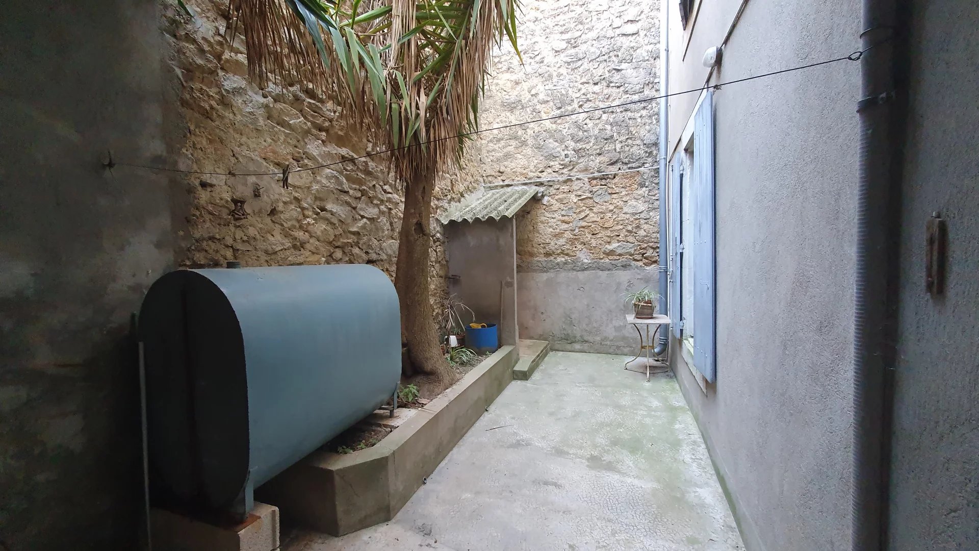 10min de Narbonne : Grande maison à rénover ! - Photo 5