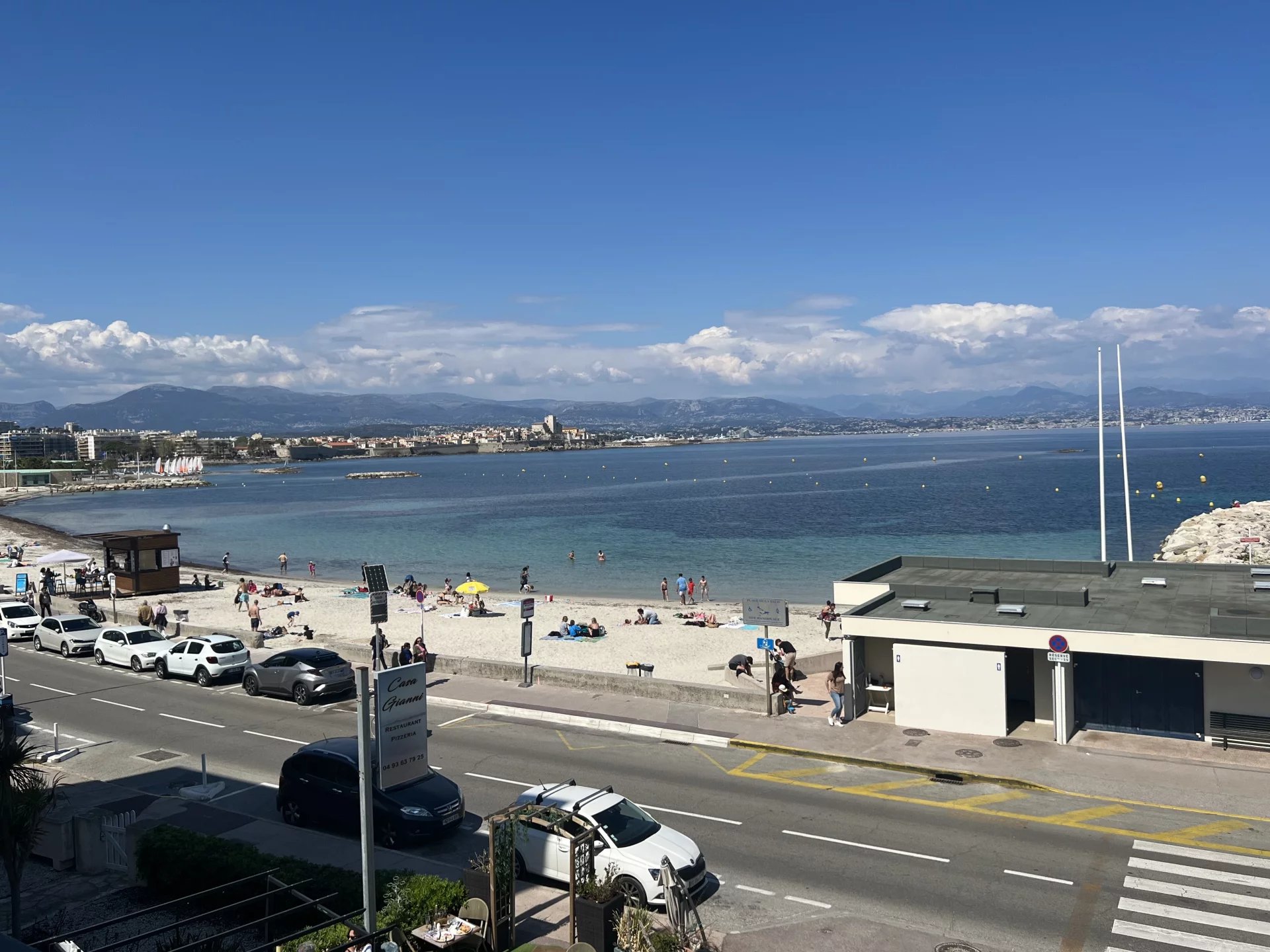 ANTIBES - FRONT DE MER
