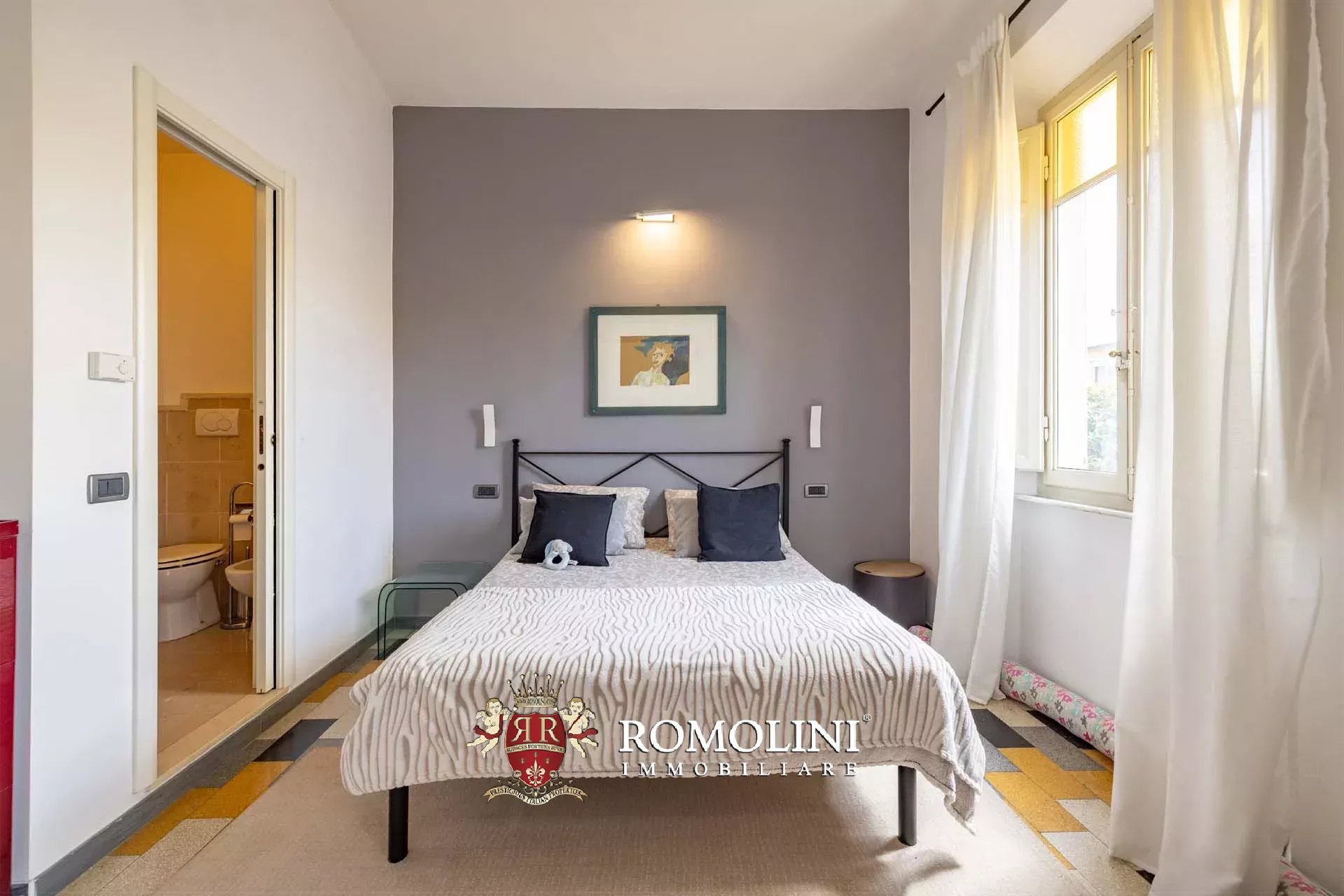 6 Bedroom Villa/Townhouse's Image 37