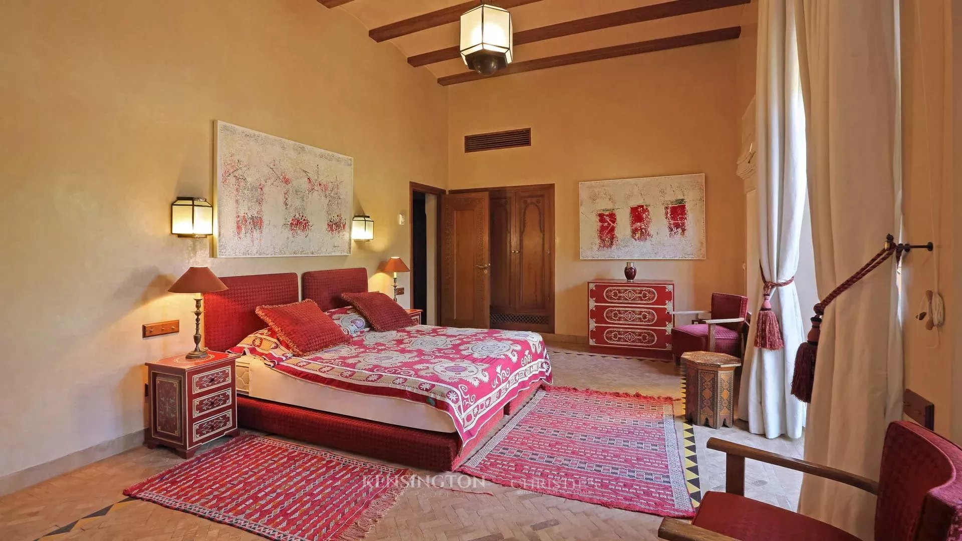 8 Bedroom Villa/Townhouse's Image 28