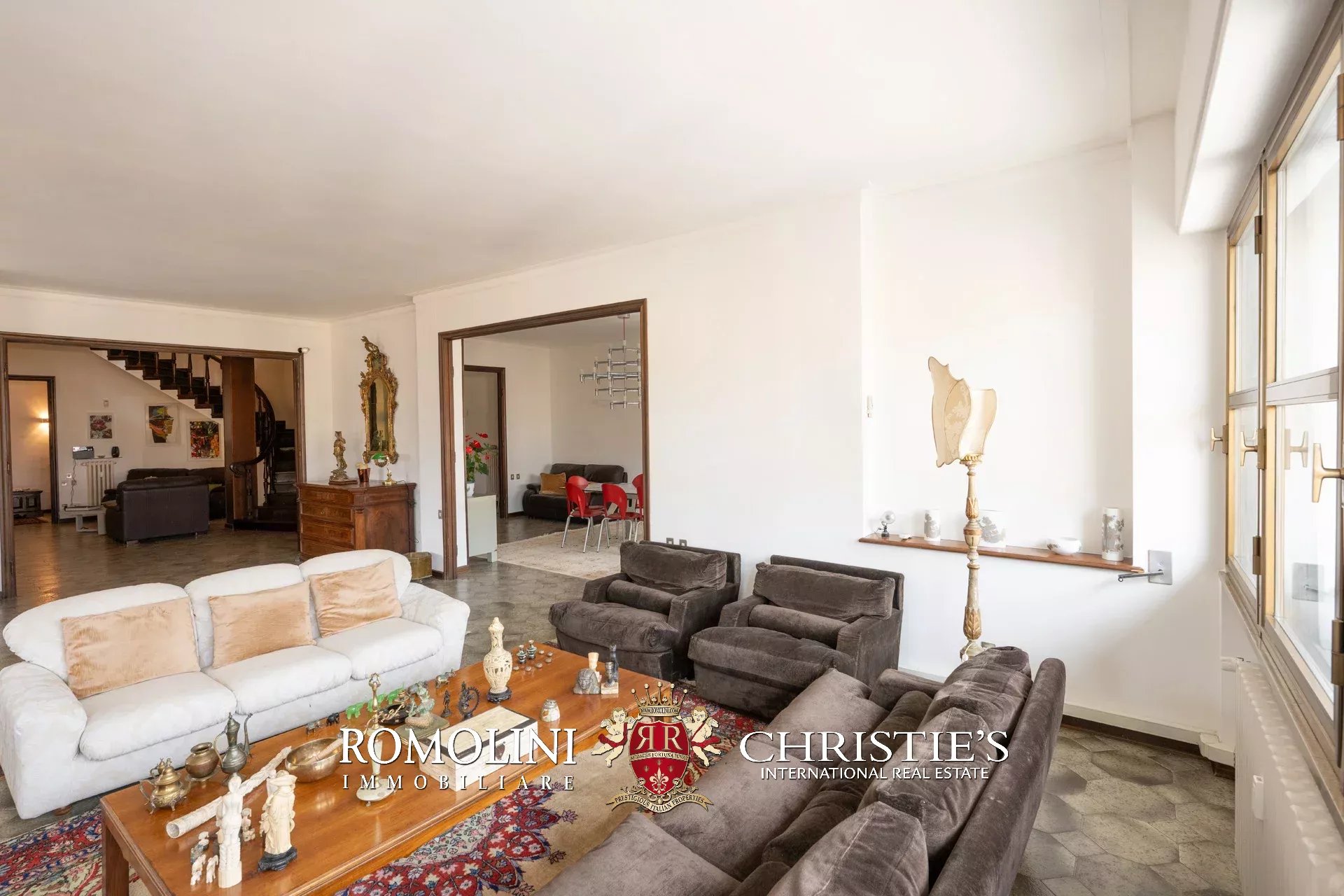 4 Bedroom Apartment/Flat's Image 4