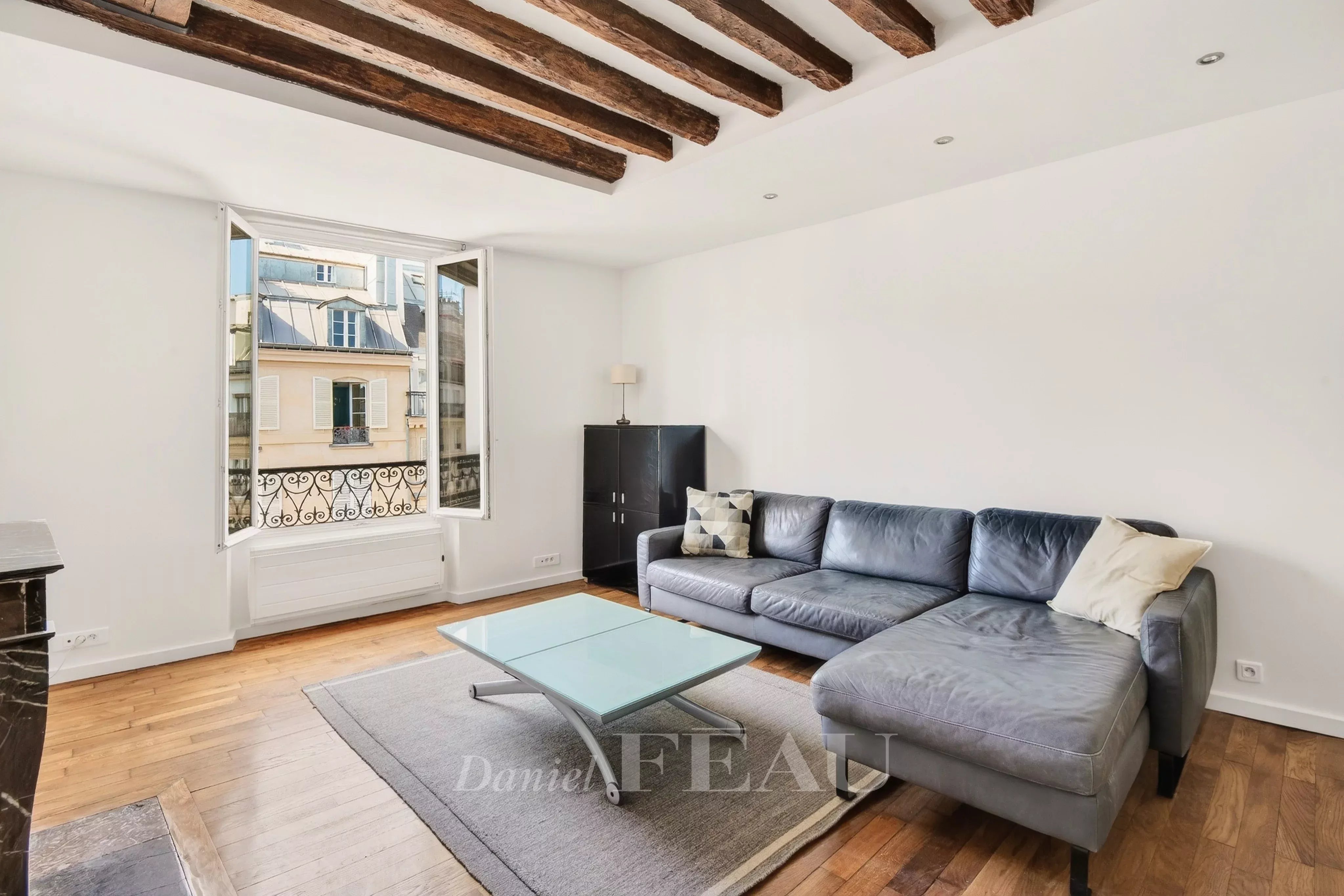 Sale Apartment Paris 4th