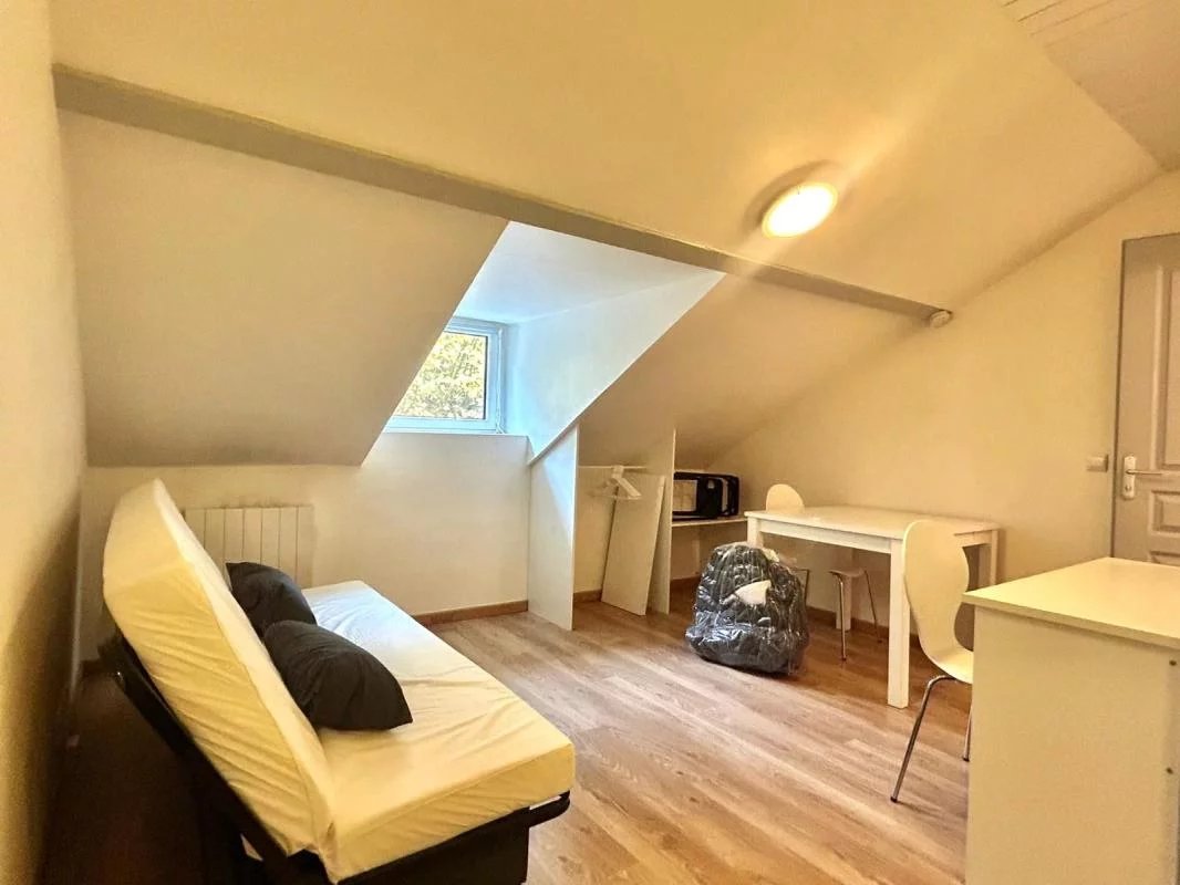 Studio meublé / Rue Forquenot
