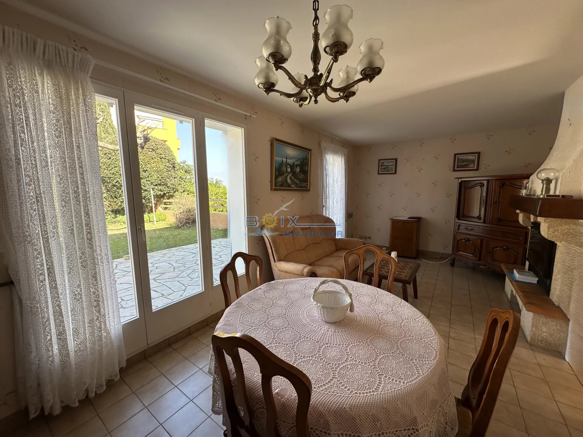 Agréable villa T4  SH 80 M2  S/ 261 M2 de terrain clos  tro