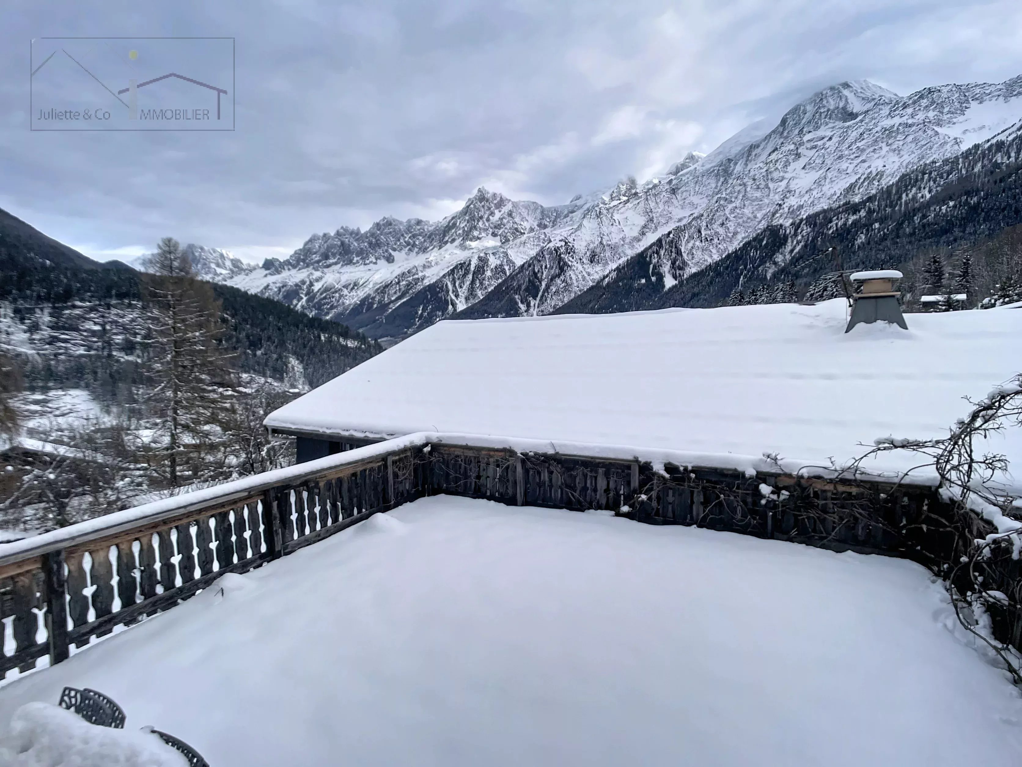 Photo of Spacious apartment in the Chavants area