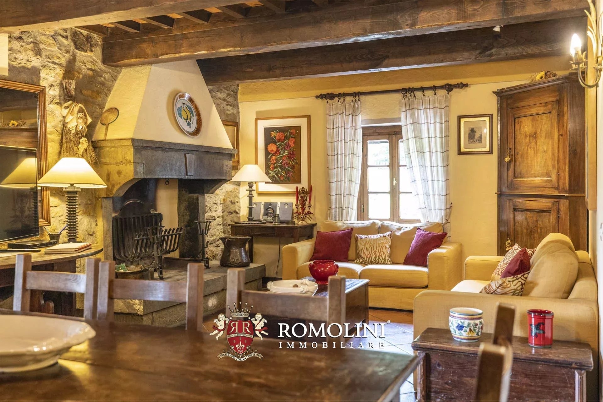 6 Bedroom Villa/Townhouse's Image 38