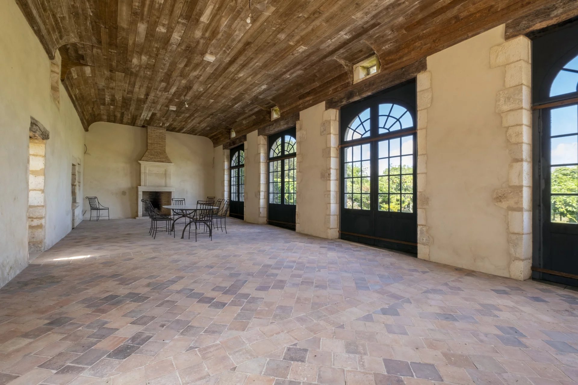 8 Bedroom Chateau's Image 24
