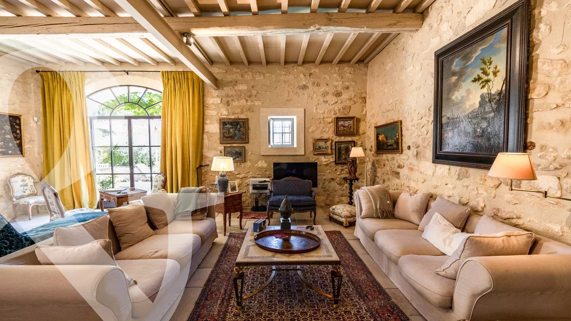 CHARME ET AUTHENTICITE