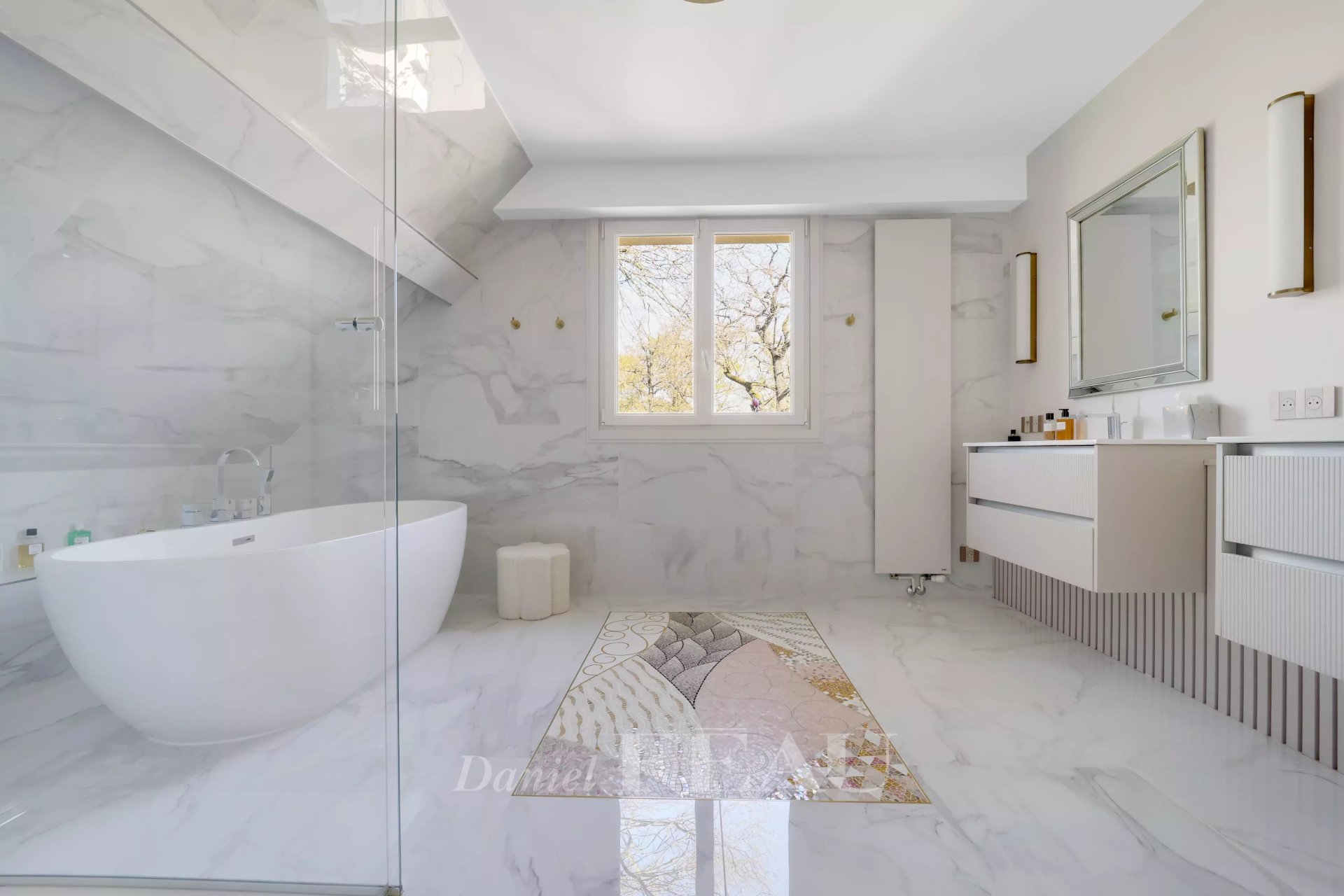 4 Bedroom Villa/Townhouse's Image 8
