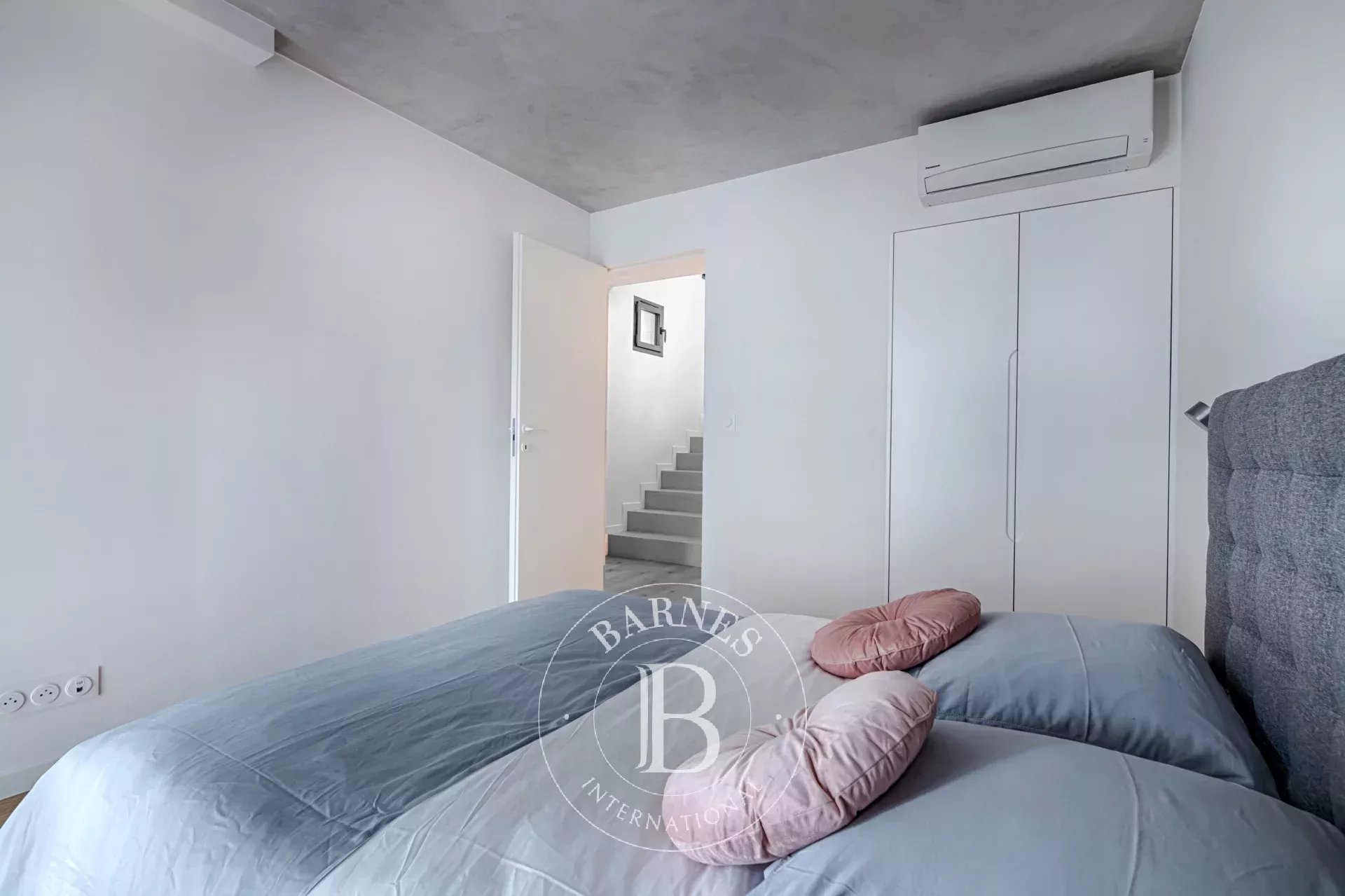 Daire Issy-les-Moulineaux - picture 19