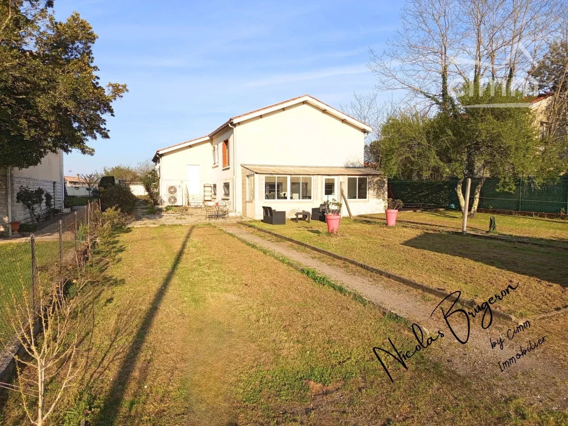Agence immobilière de 