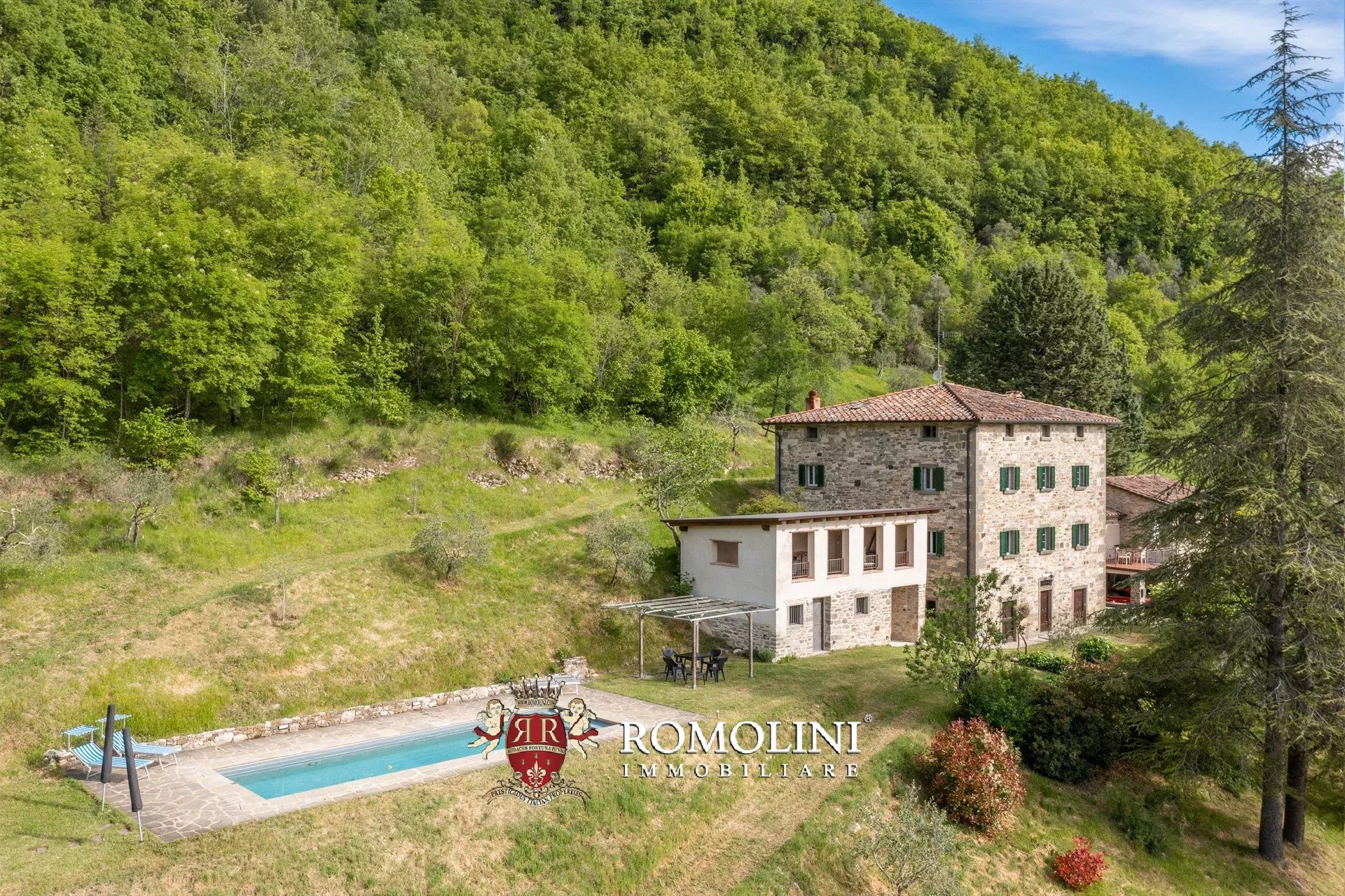 6 Bedroom Villa/Townhouse's Image 6