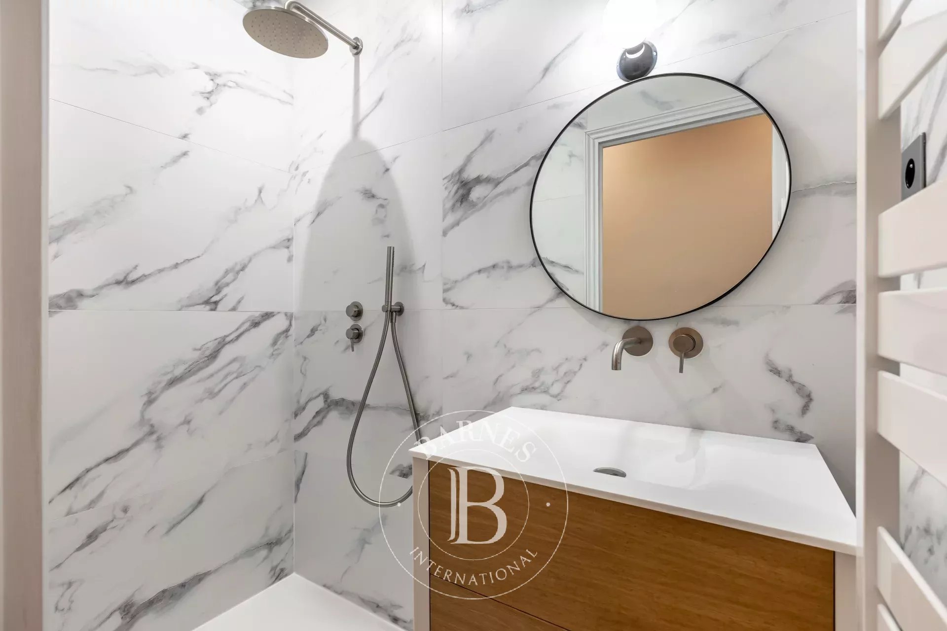 Daire Paris 8ème - picture 16