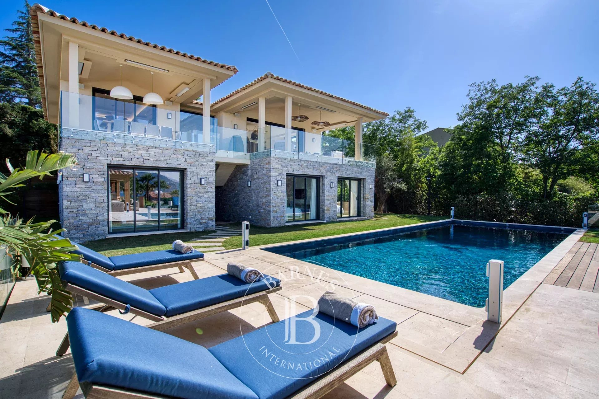 Villa Saint-Tropez  -  ref 82642255 (picture 1)