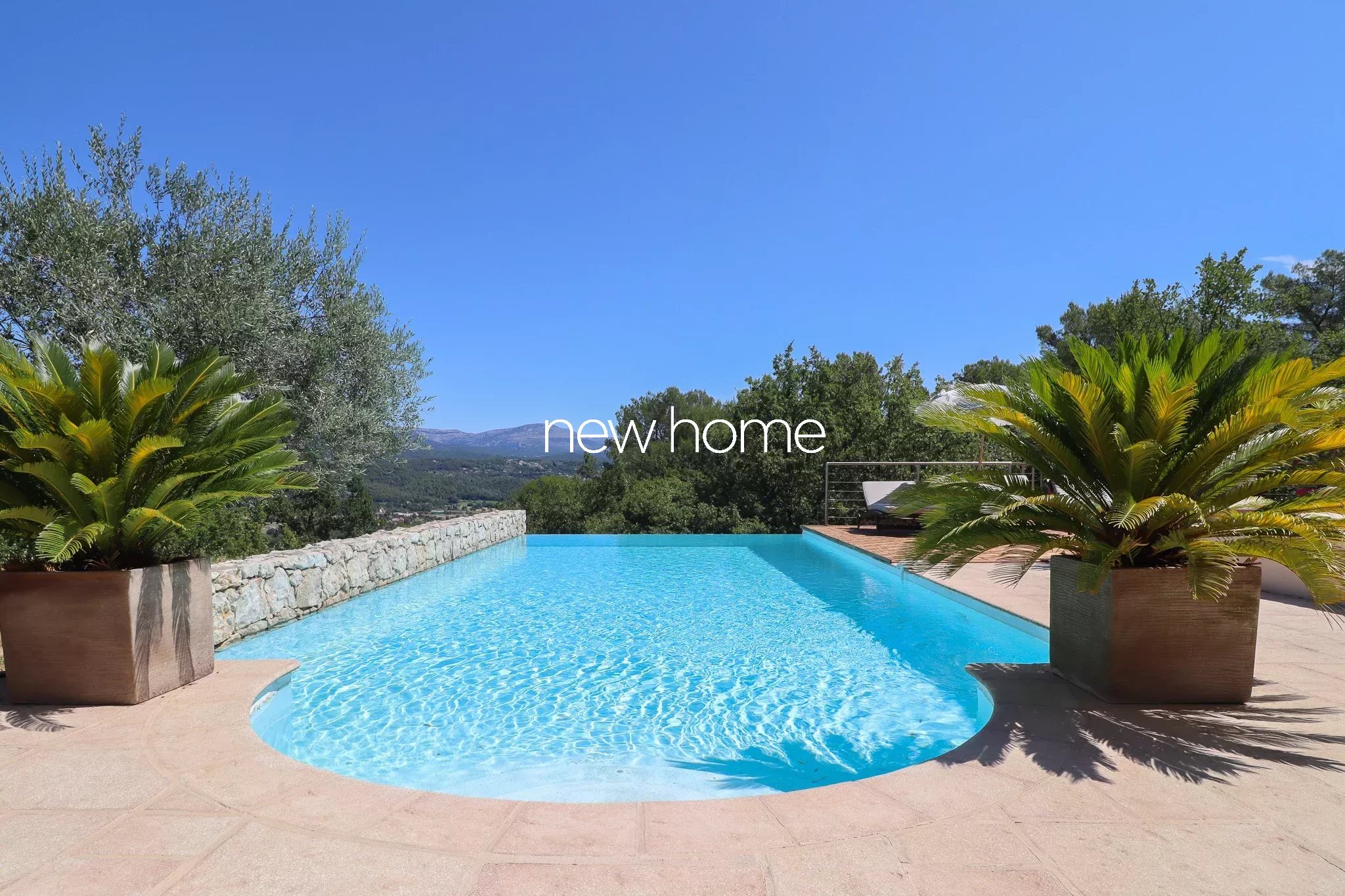 Villa moderne avec vue panoramique