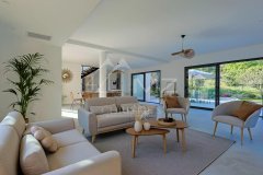 MAGNIFICENT NEW VILLA - SWIMMING POOL - PLAN DE LA TOUR — photo 6 of 7
