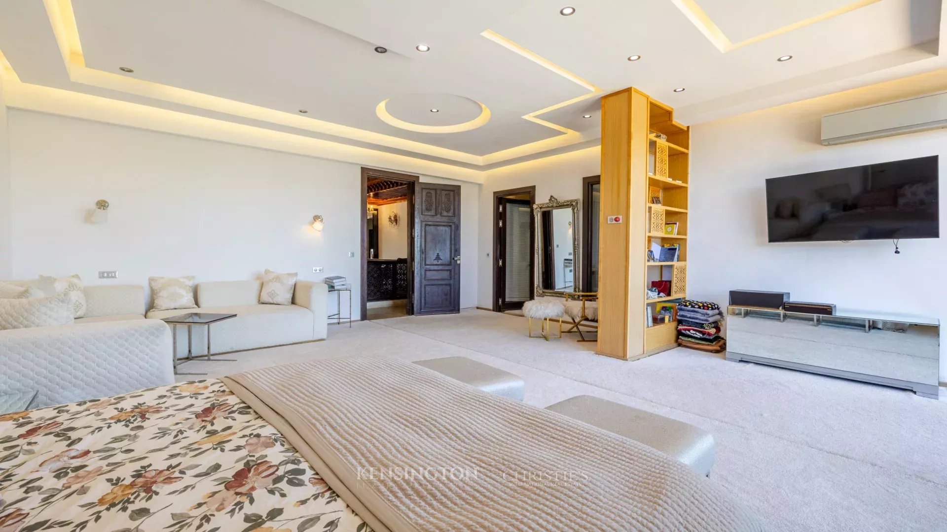 4 Bedroom Villa/Townhouse's Image 48