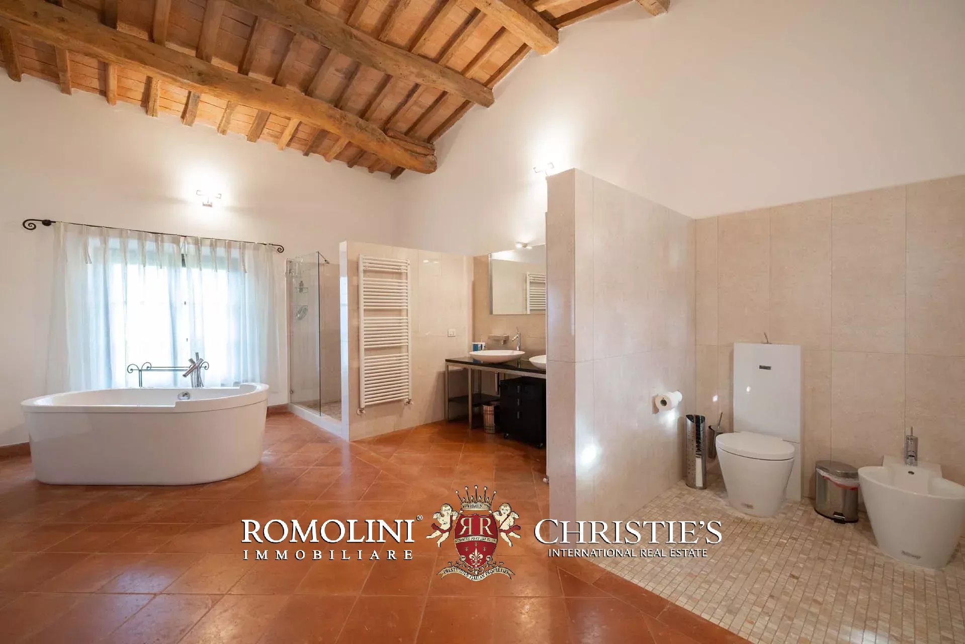 37 Bedroom Villa/Townhouse's Image 174