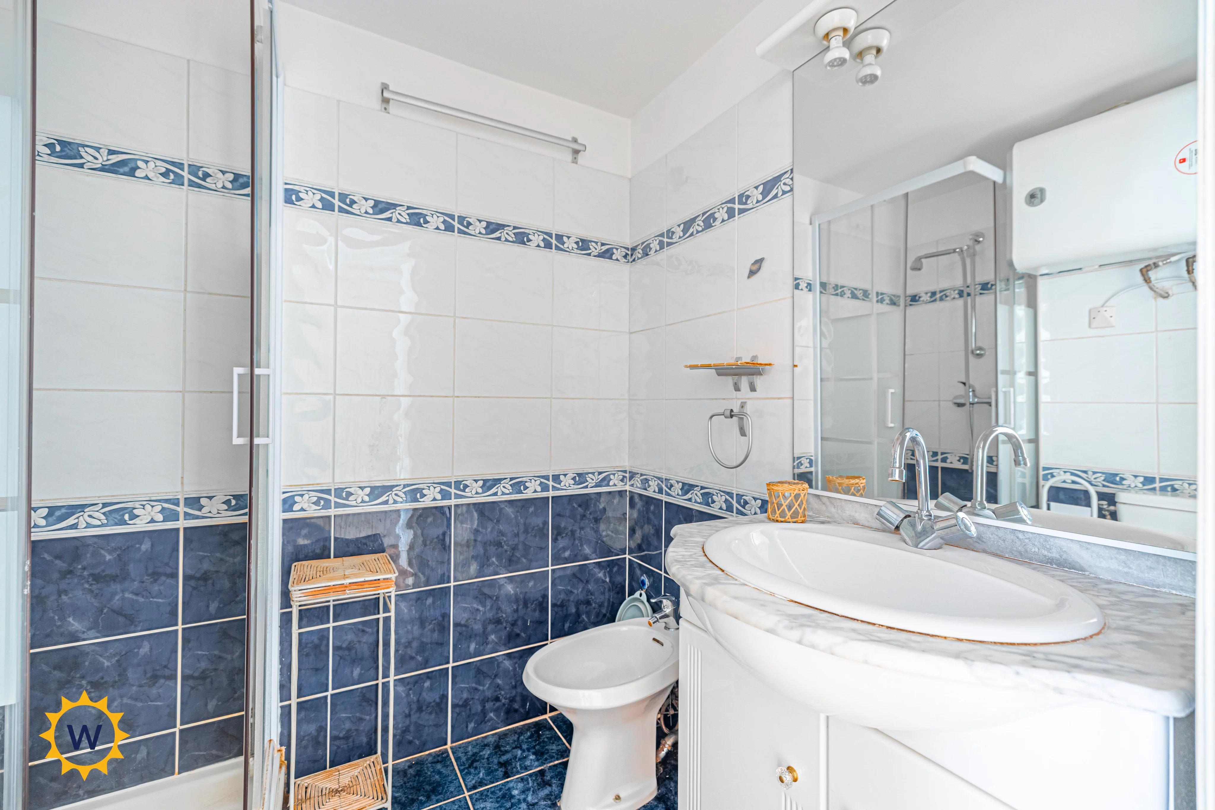 A VENDRE - DUPLEX DE 2 PIÈCES - RUE DES POTIERS — photo 8