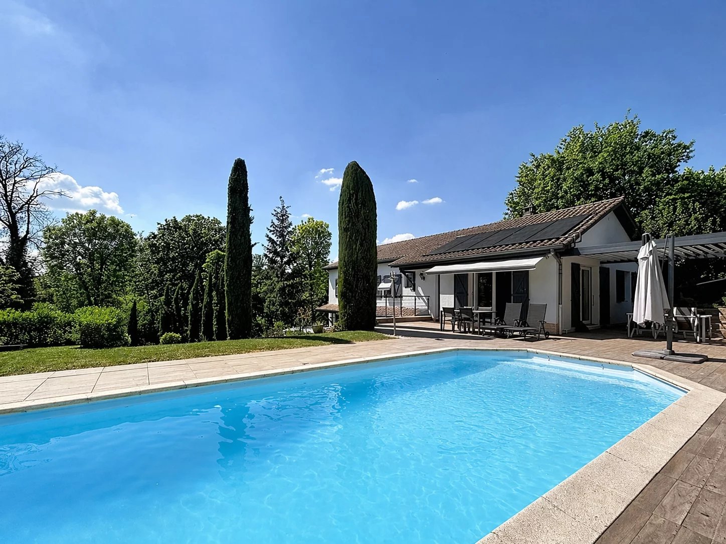 Agence immobilière de 