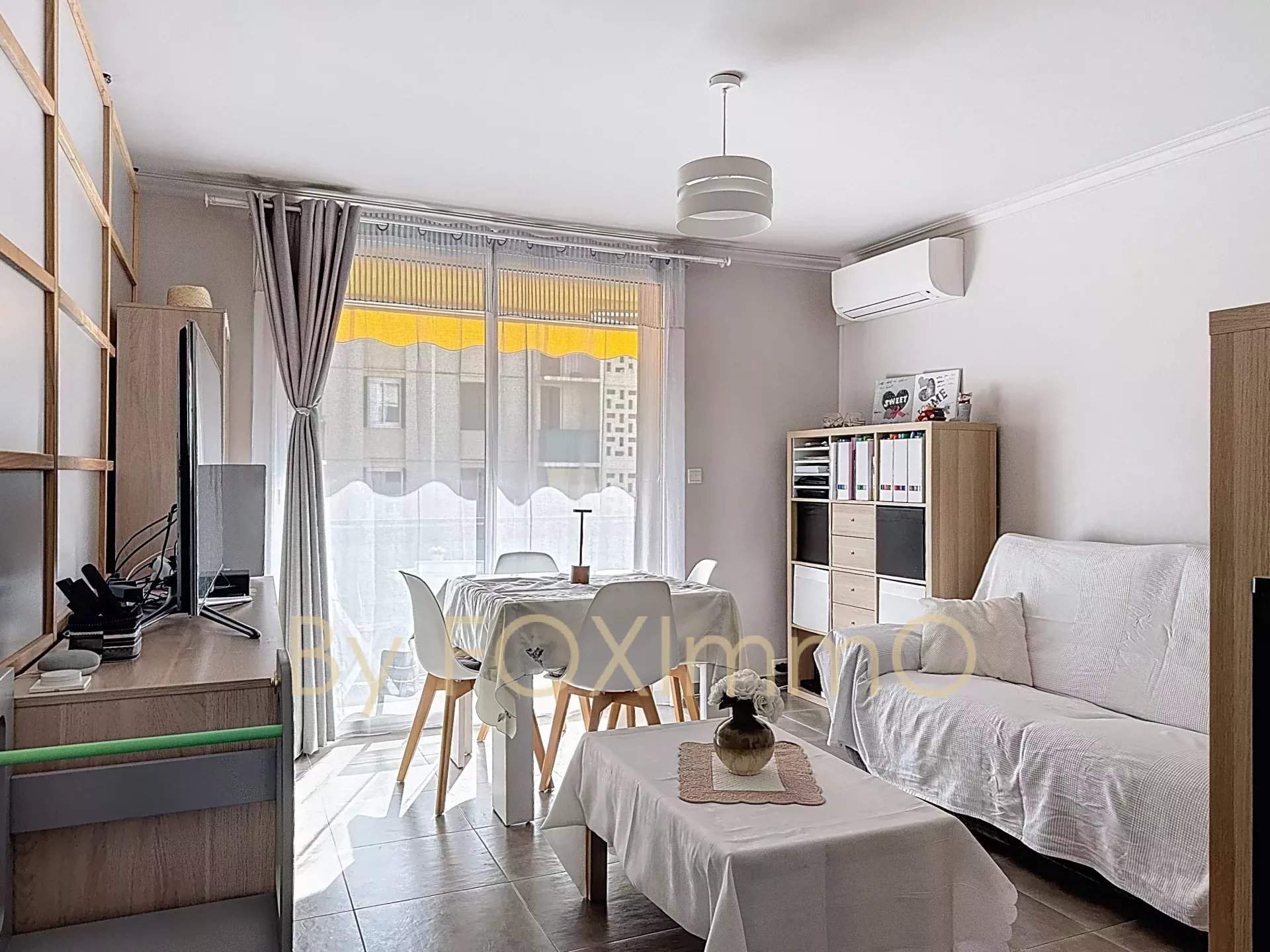 For sale, Charming 2/3-room apartment 55m² Gorbella area with cellar