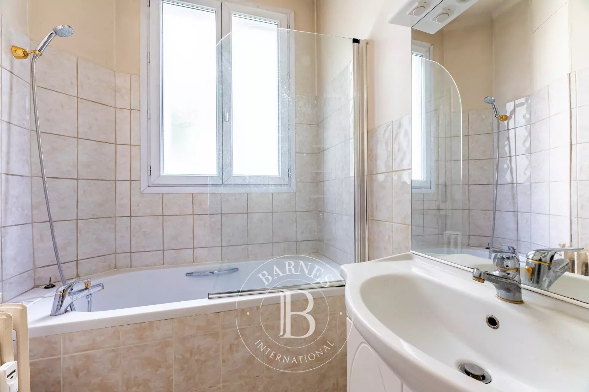 Daire Paris 8ème - picture 10