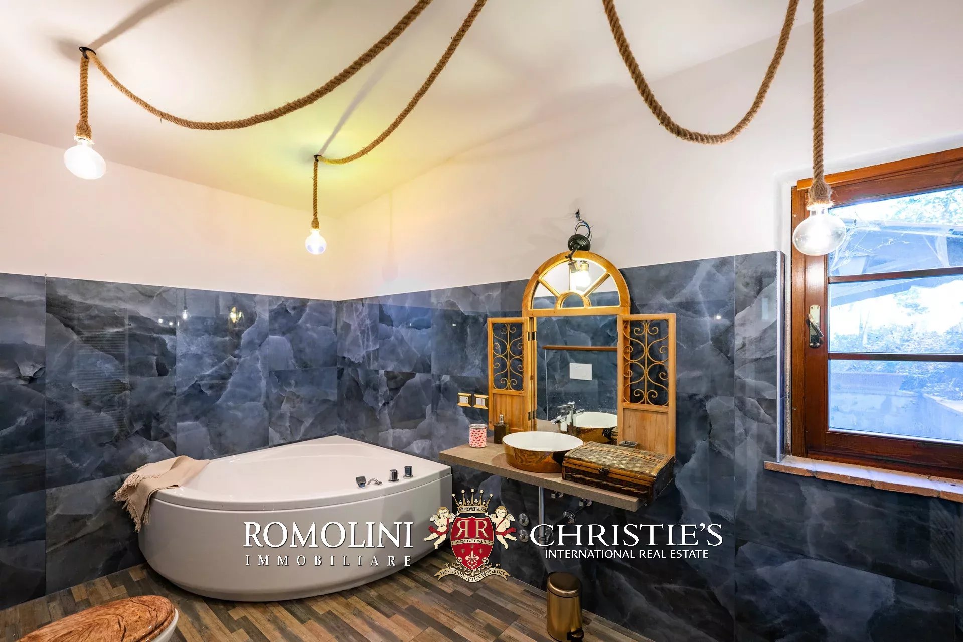 21 Bedroom Villa/Townhouse's Image 58