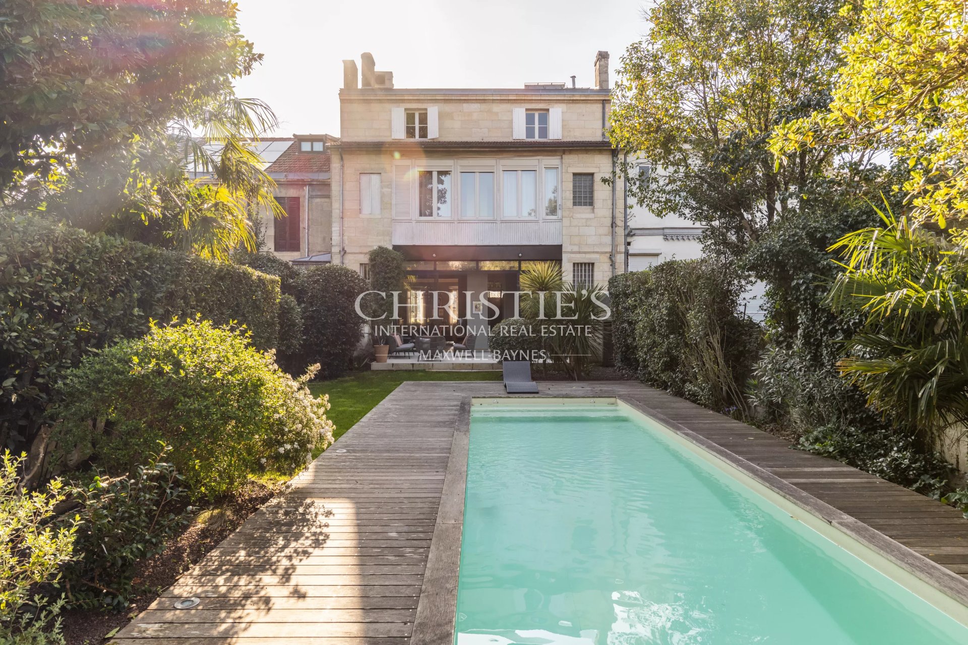 7 Bedroom Villa/Townhouse's Image 17