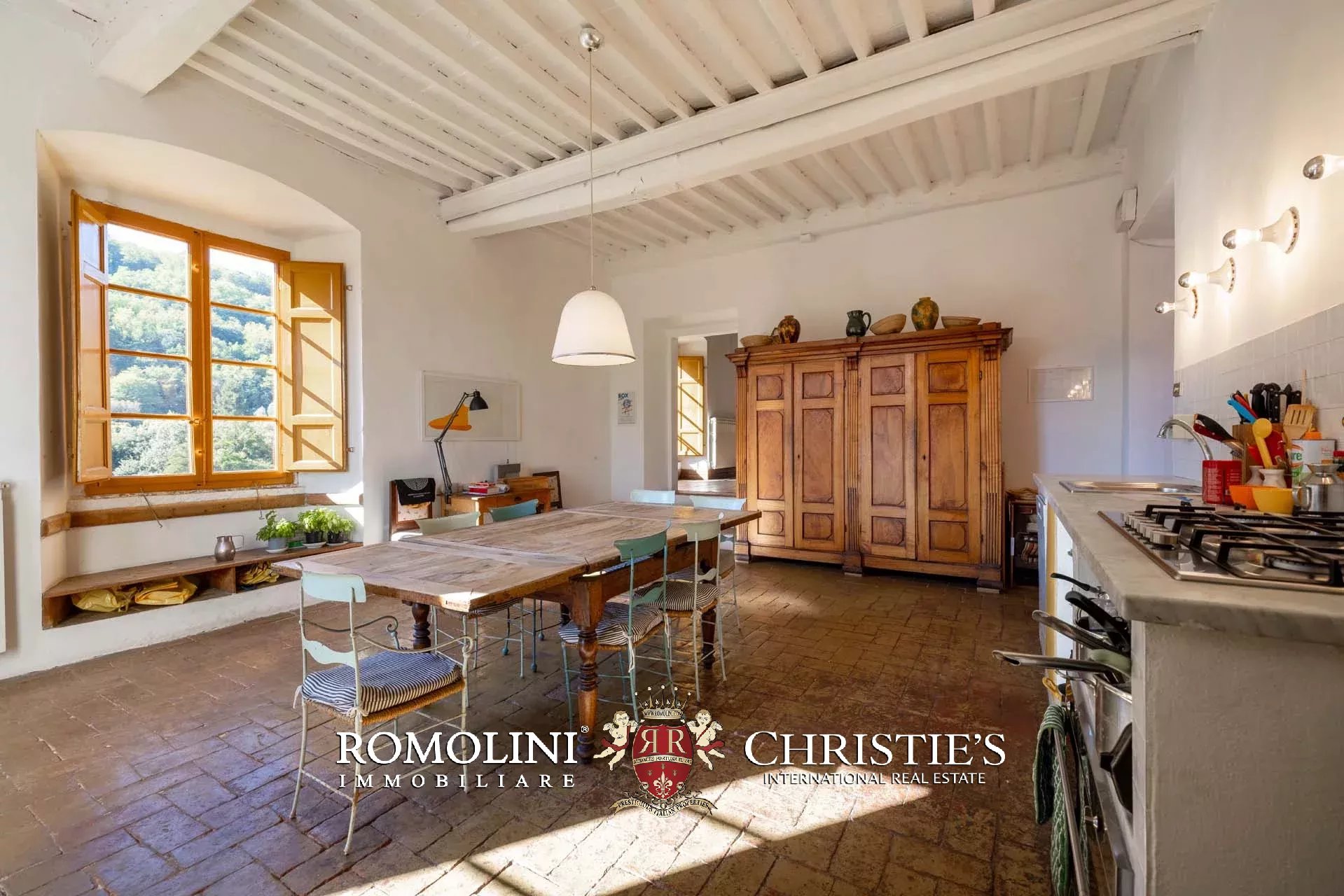 14 Bedroom Villa/Townhouse's Image 67
