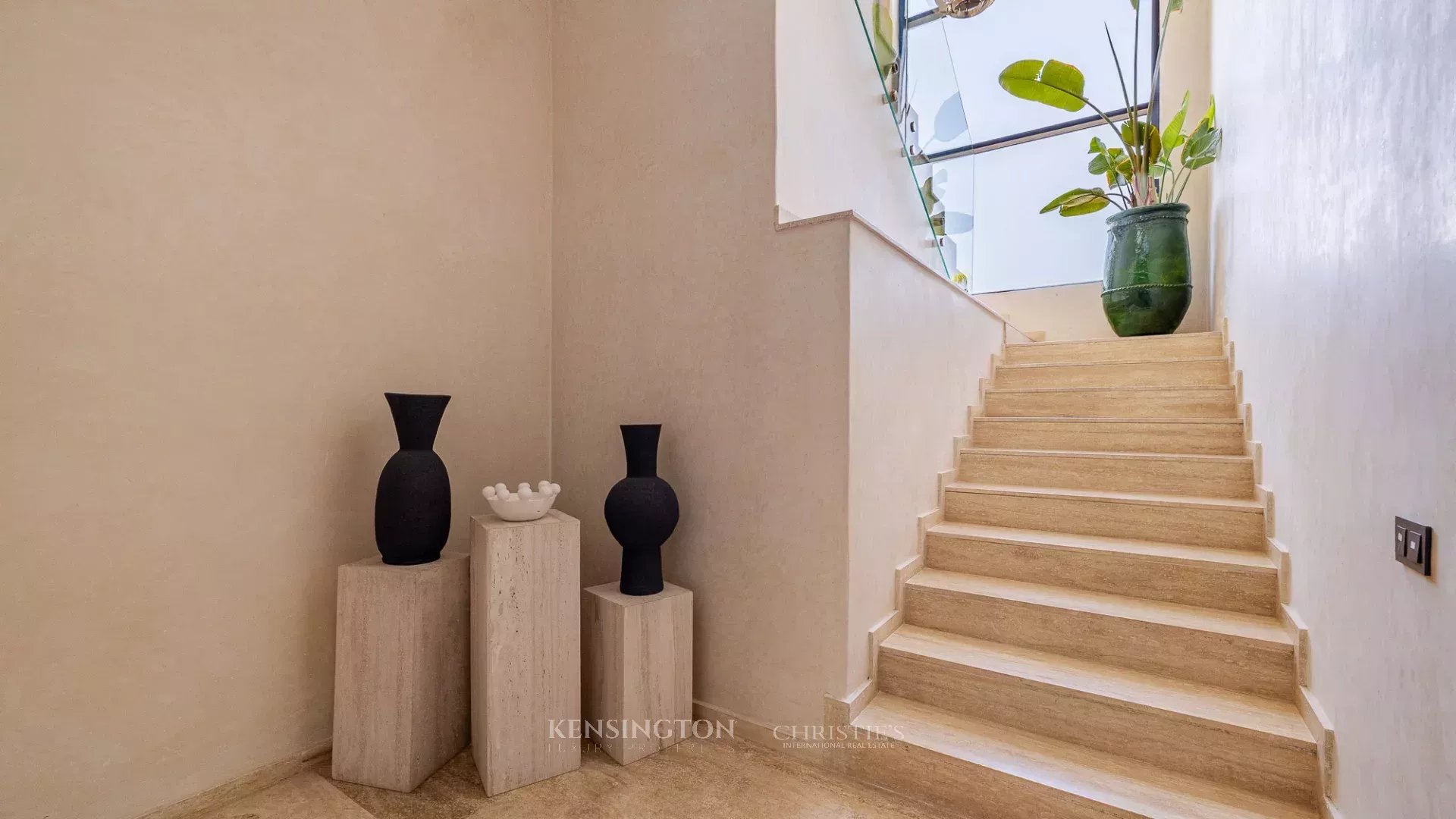 5 Bedroom Villa/Townhouse's Image 18