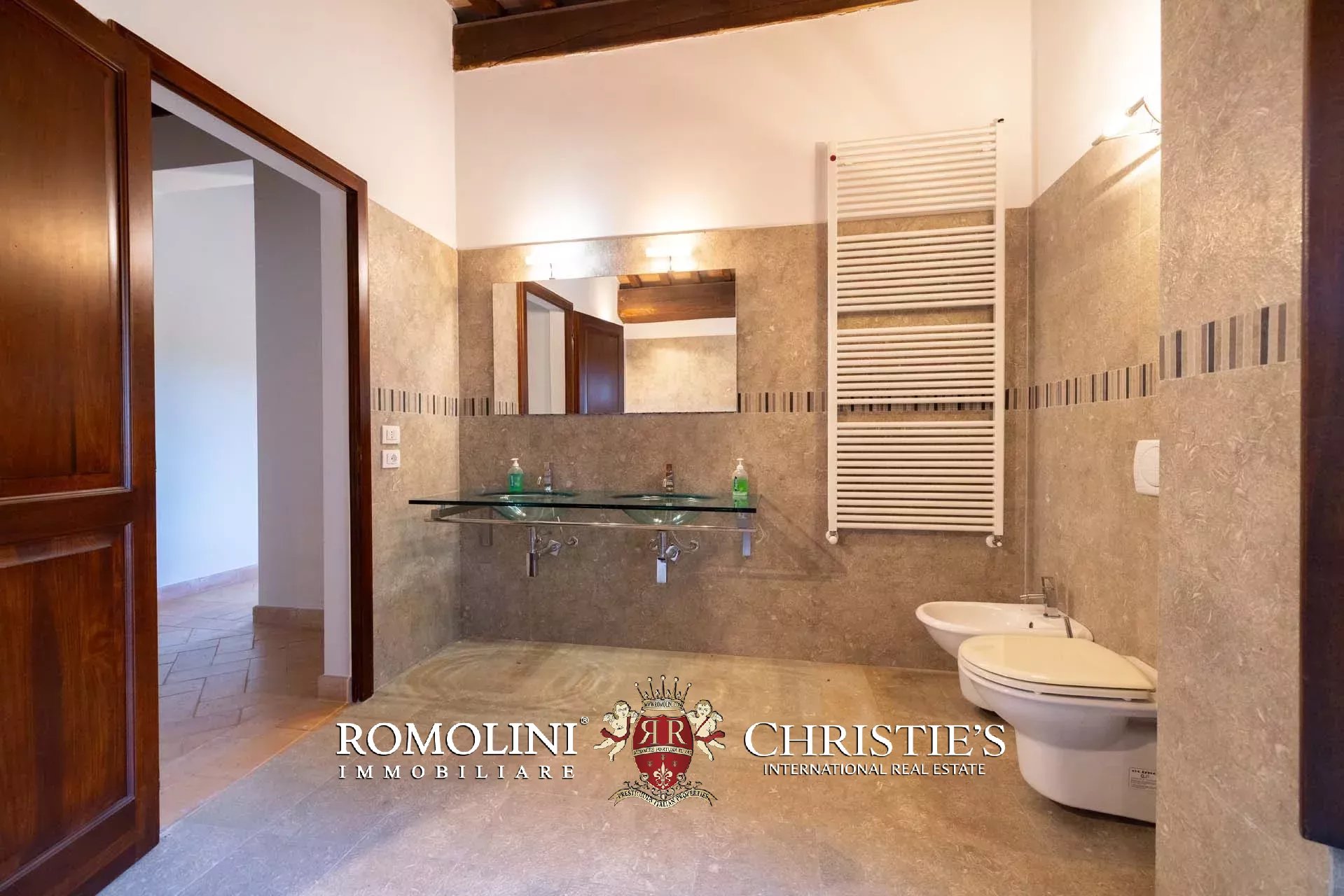 37 Bedroom Villa/Townhouse's Image 76
