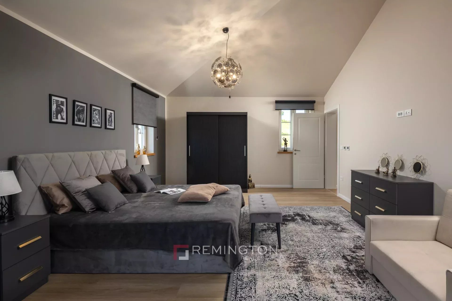 Villa/Townhouse's Image 9