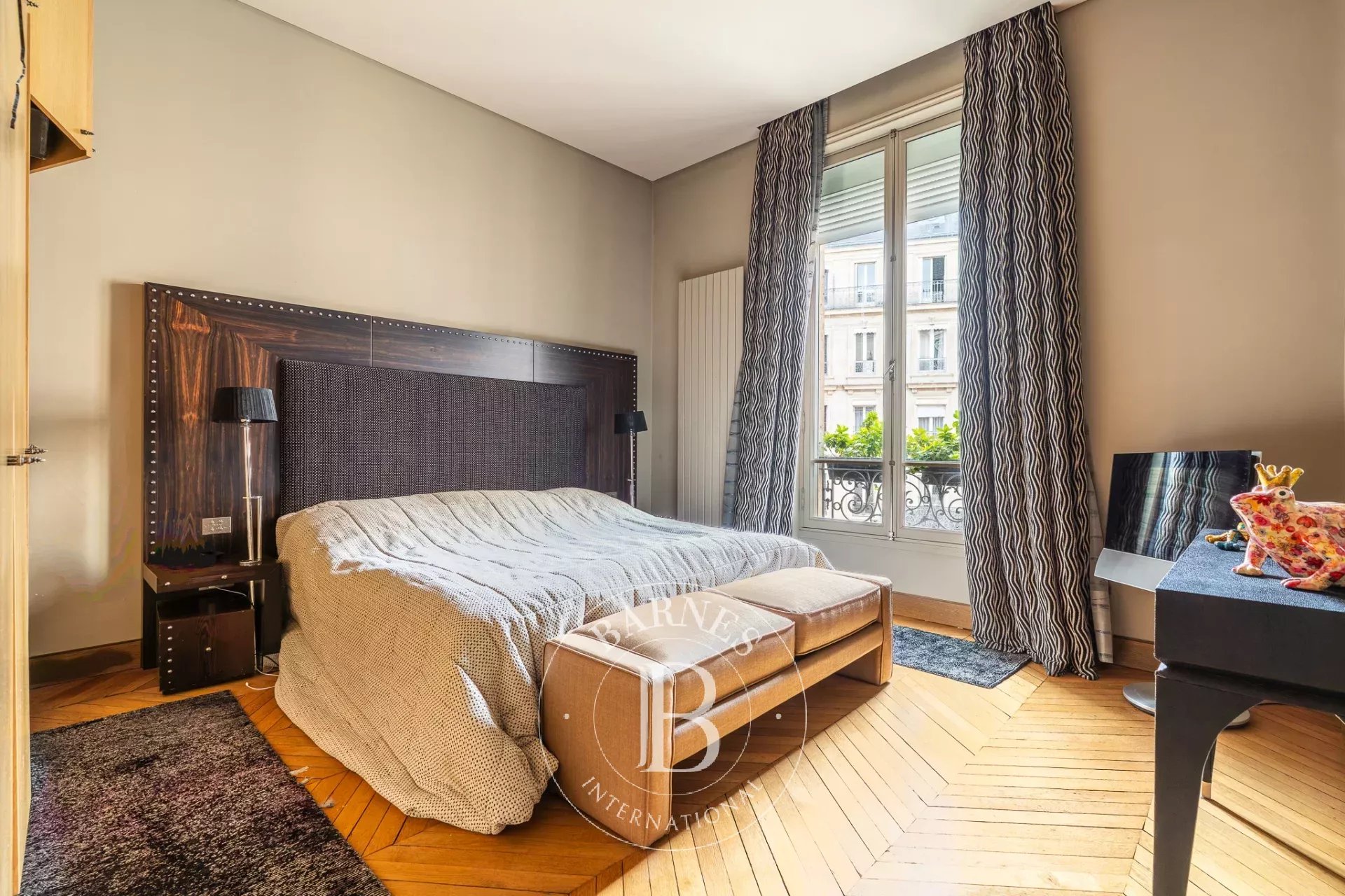 Paris  - Apartment 4 Bedrooms - picture 9