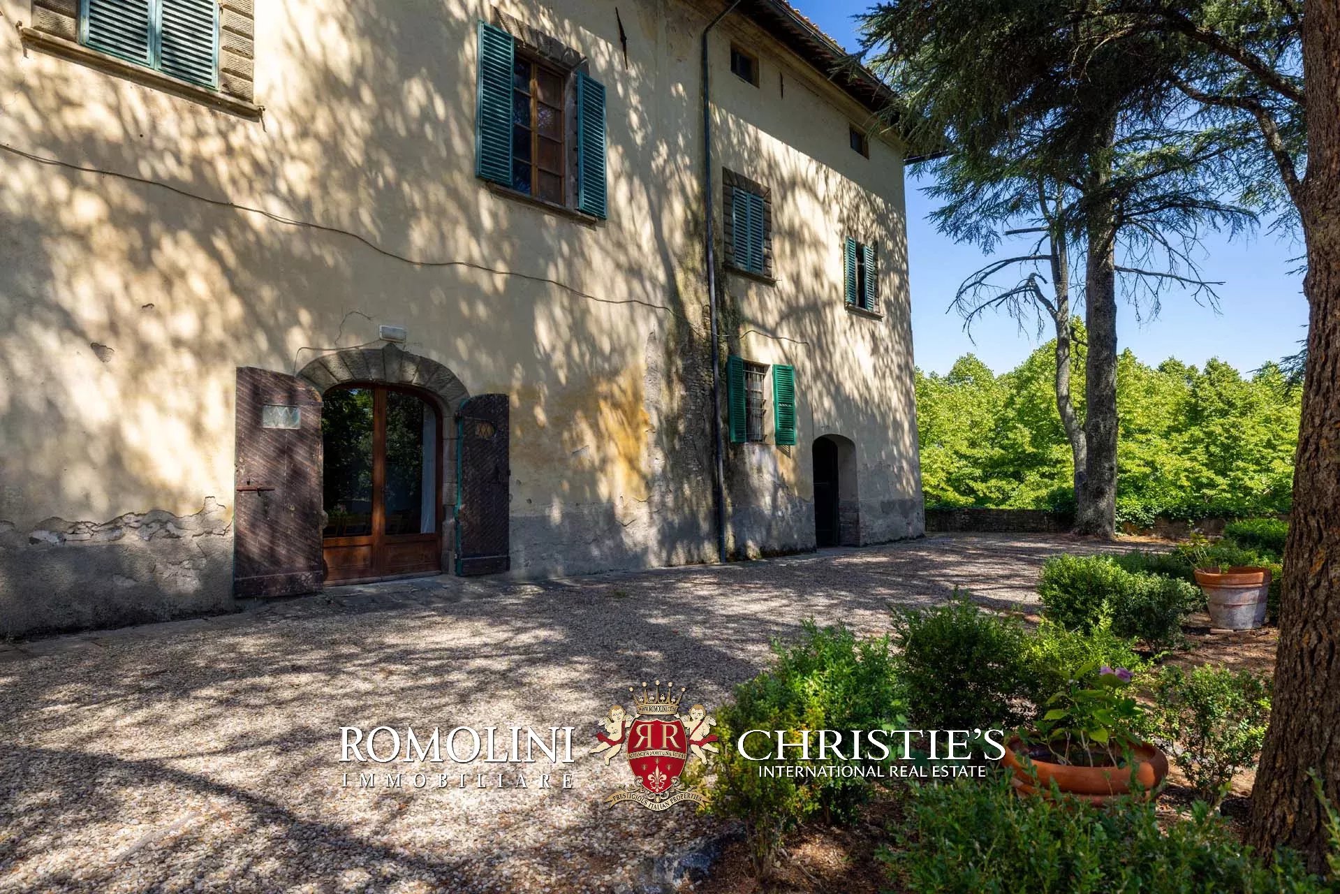 33 Bedroom Vineyard's Image 19