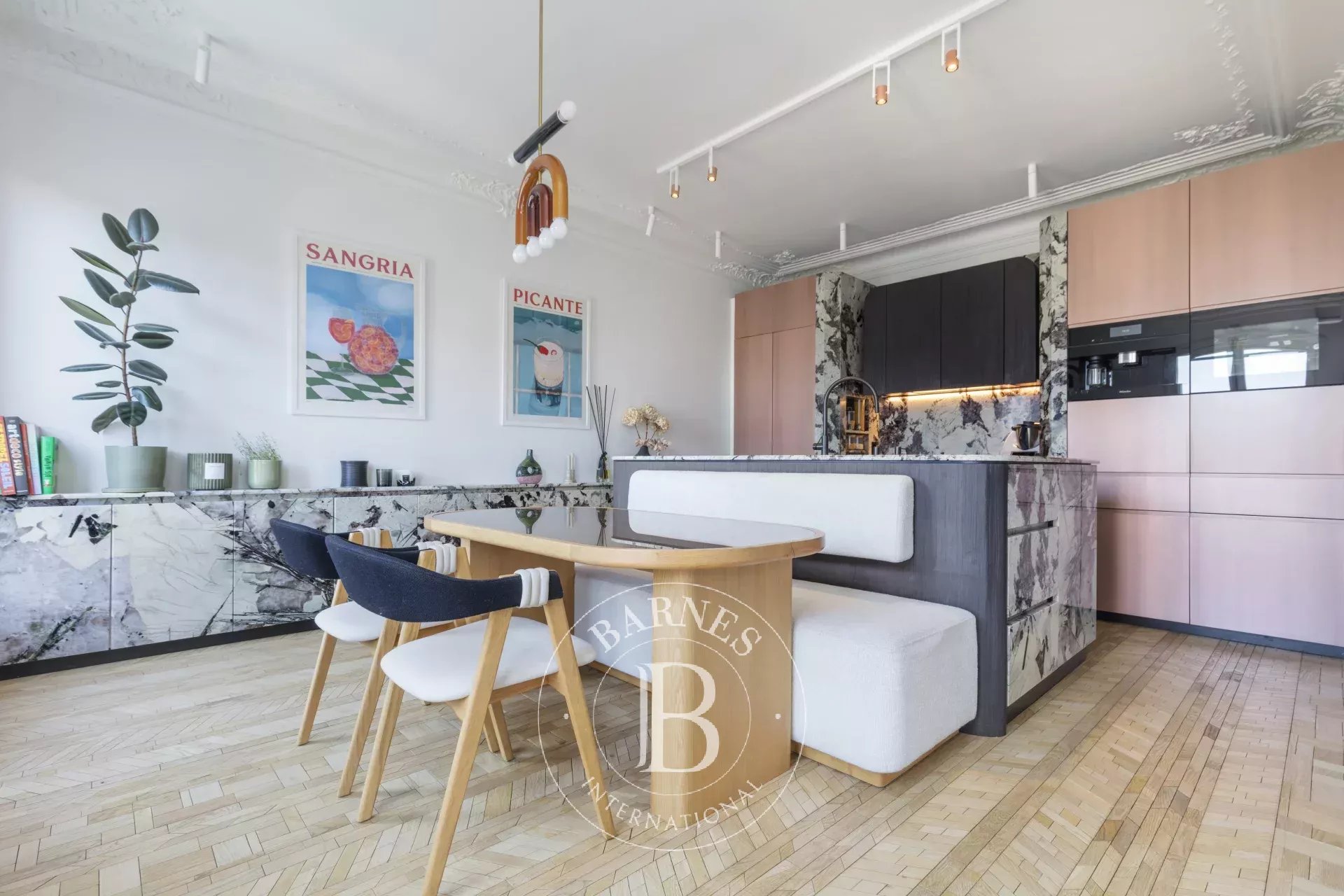 Daire Paris 8ème - picture 8